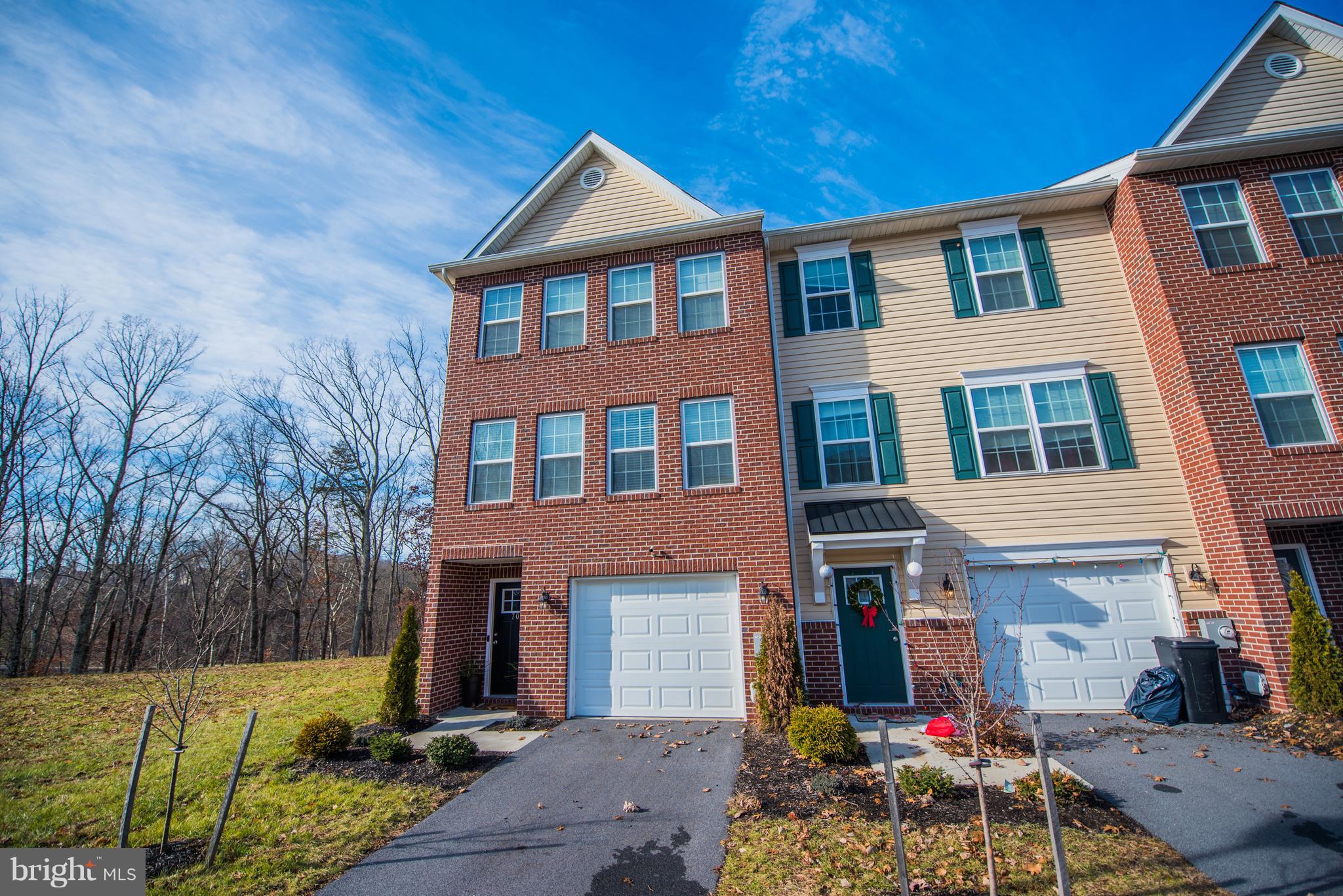 BROOKFIELD - Residential