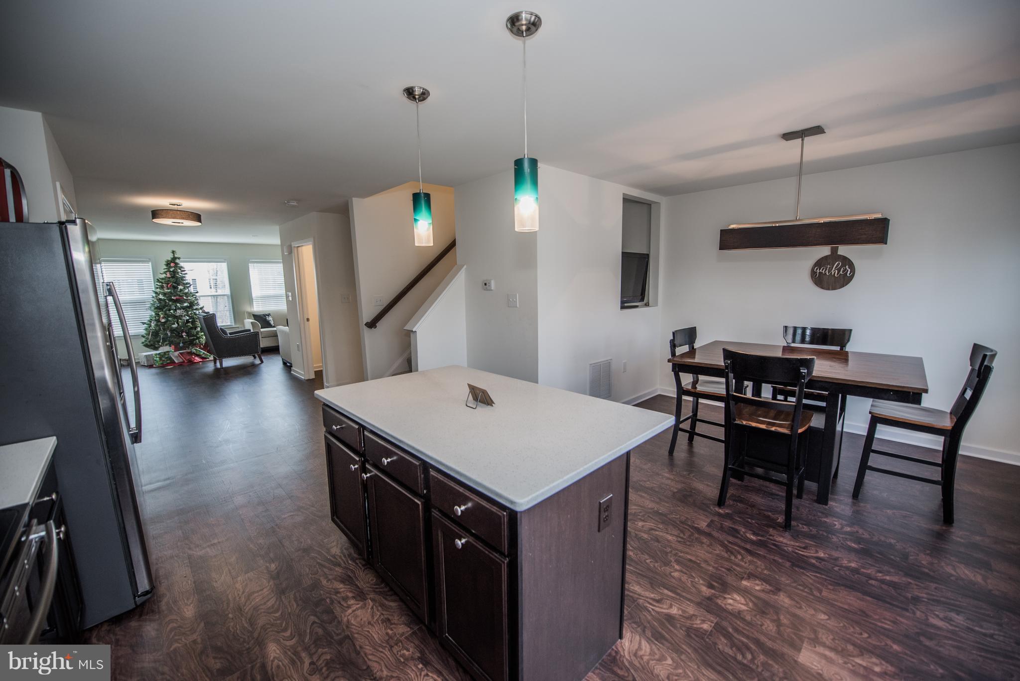 BROOKFIELD - Residential