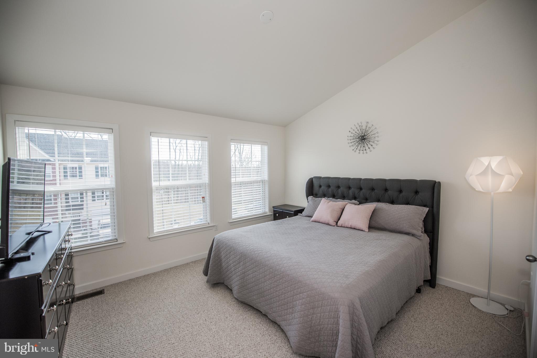 BROOKFIELD - Residential