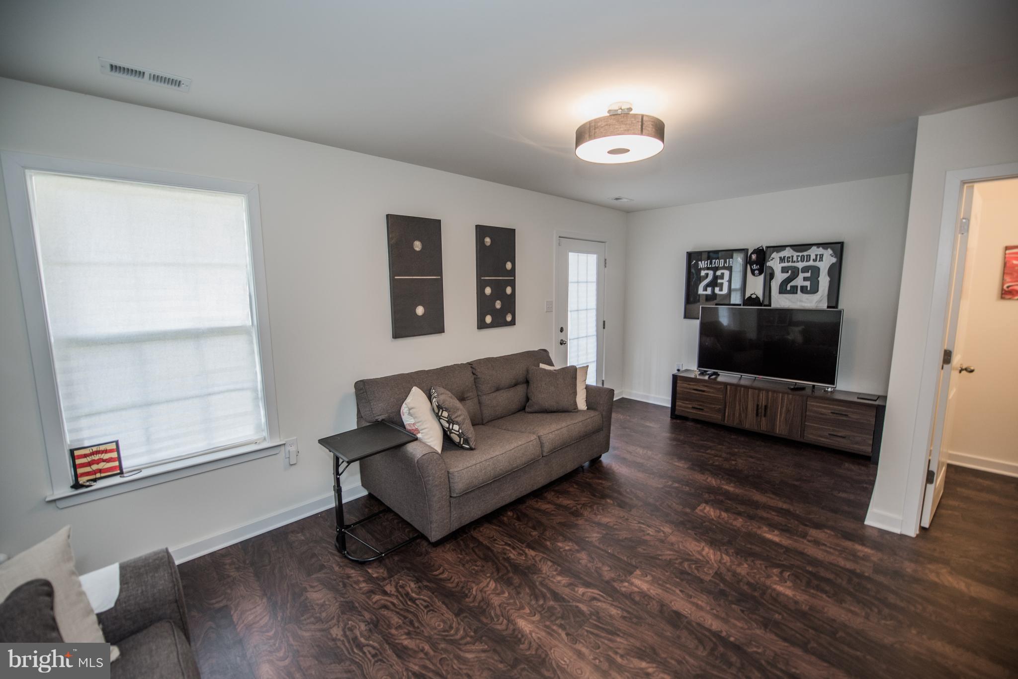 BROOKFIELD - Residential