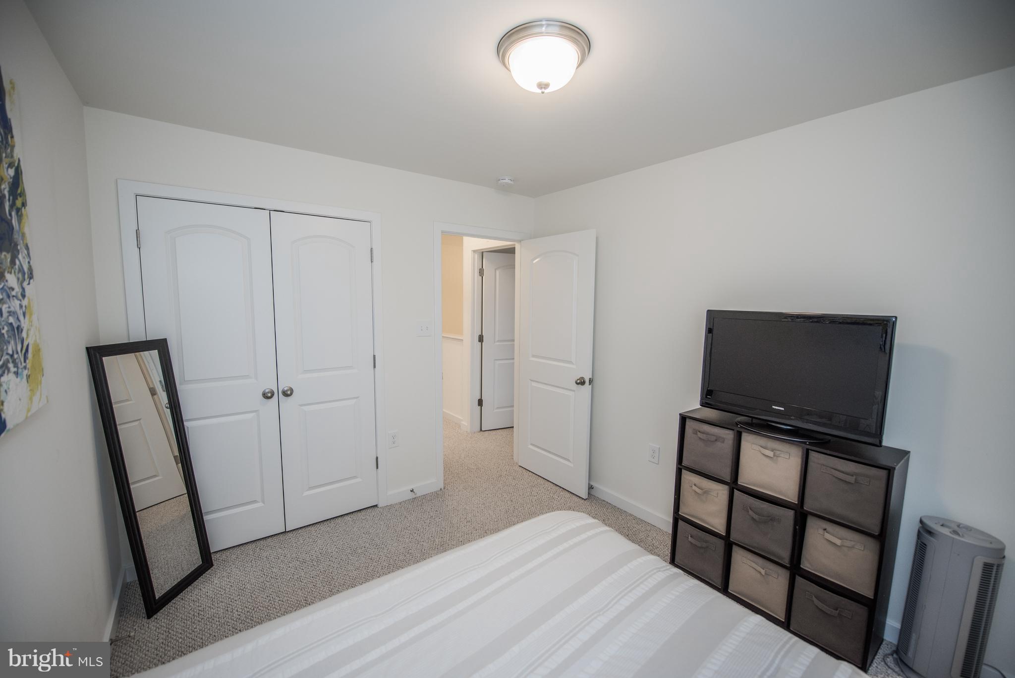 BROOKFIELD - Residential