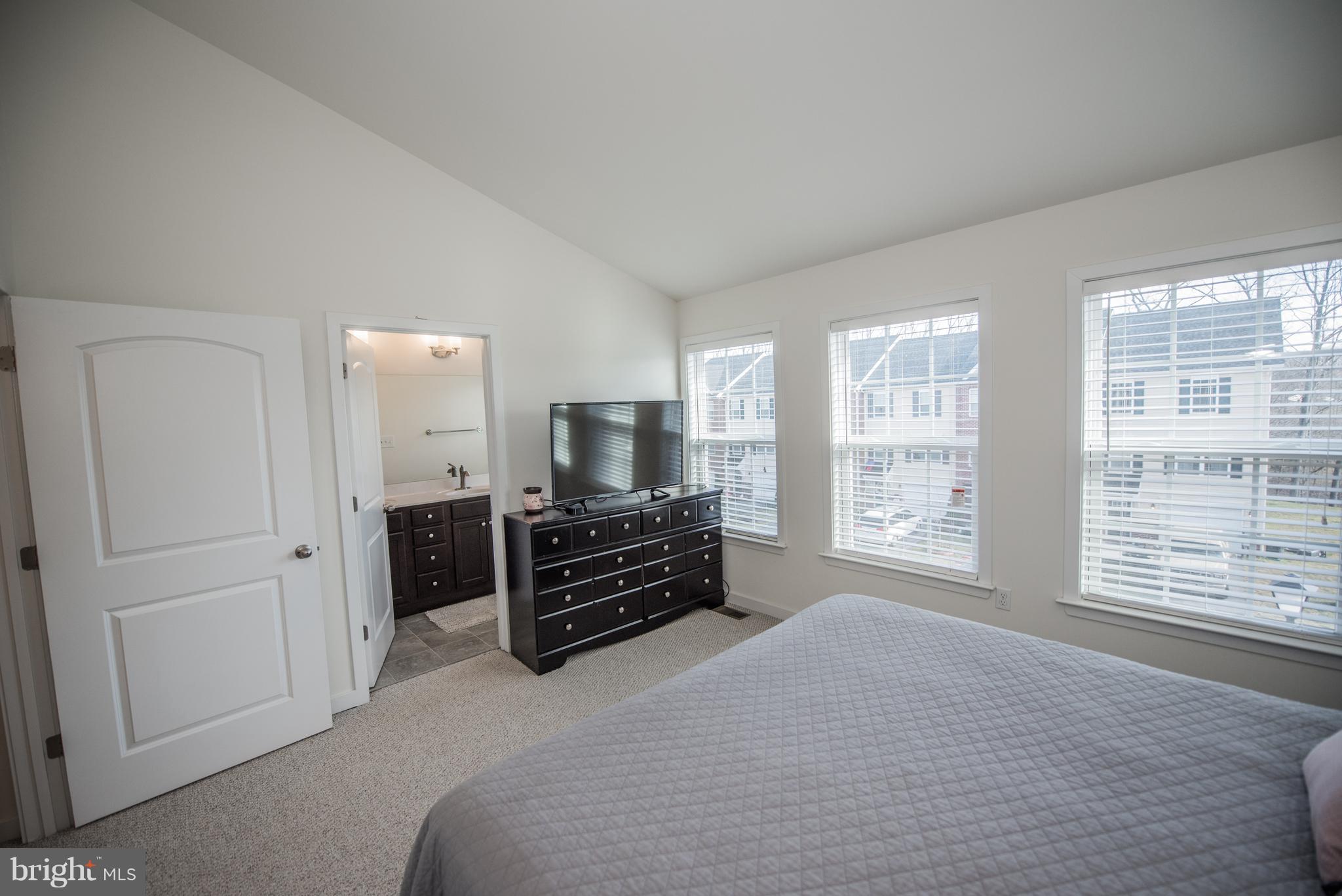 BROOKFIELD - Residential