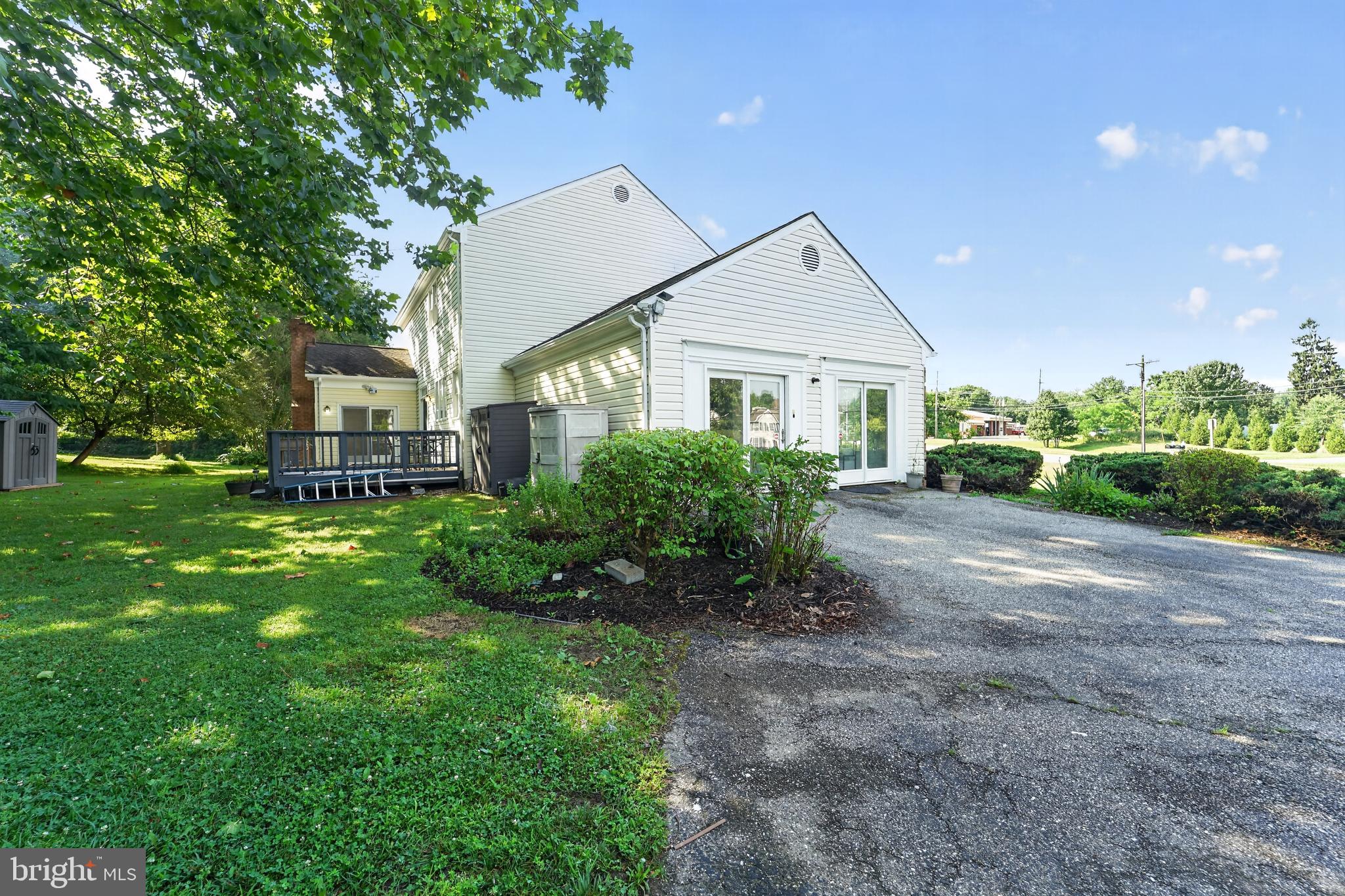 2625 MCKENZIE ROAD