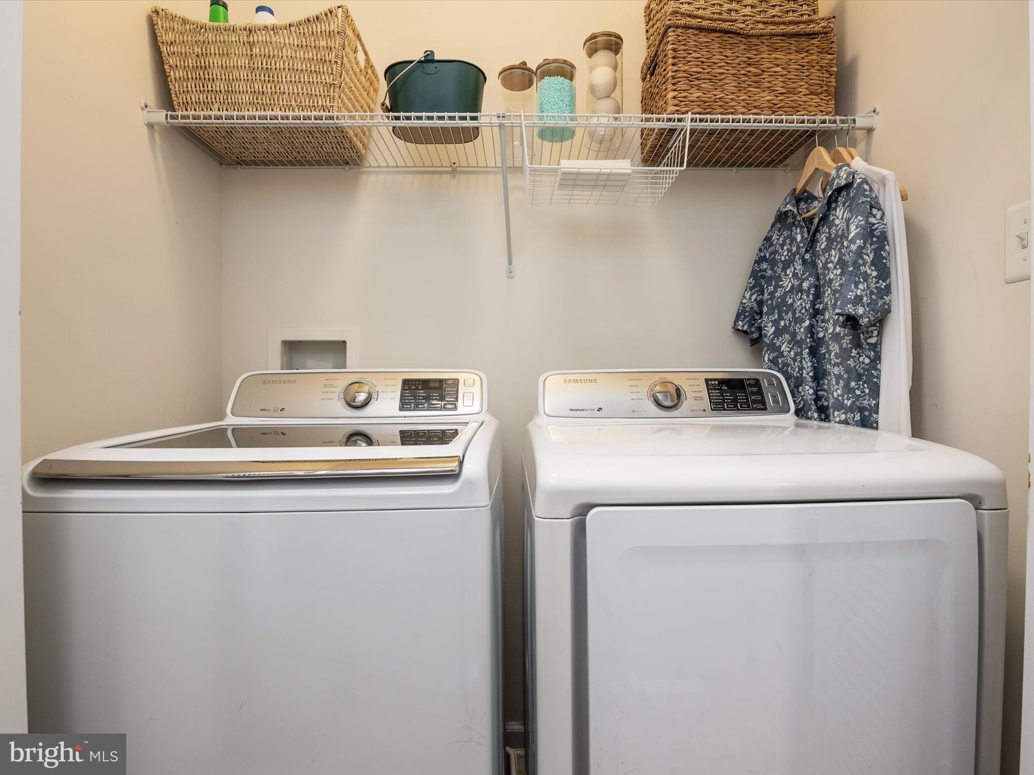 CREEKSIDE VILLAGE AT TANYARD SPRINGS - Residential