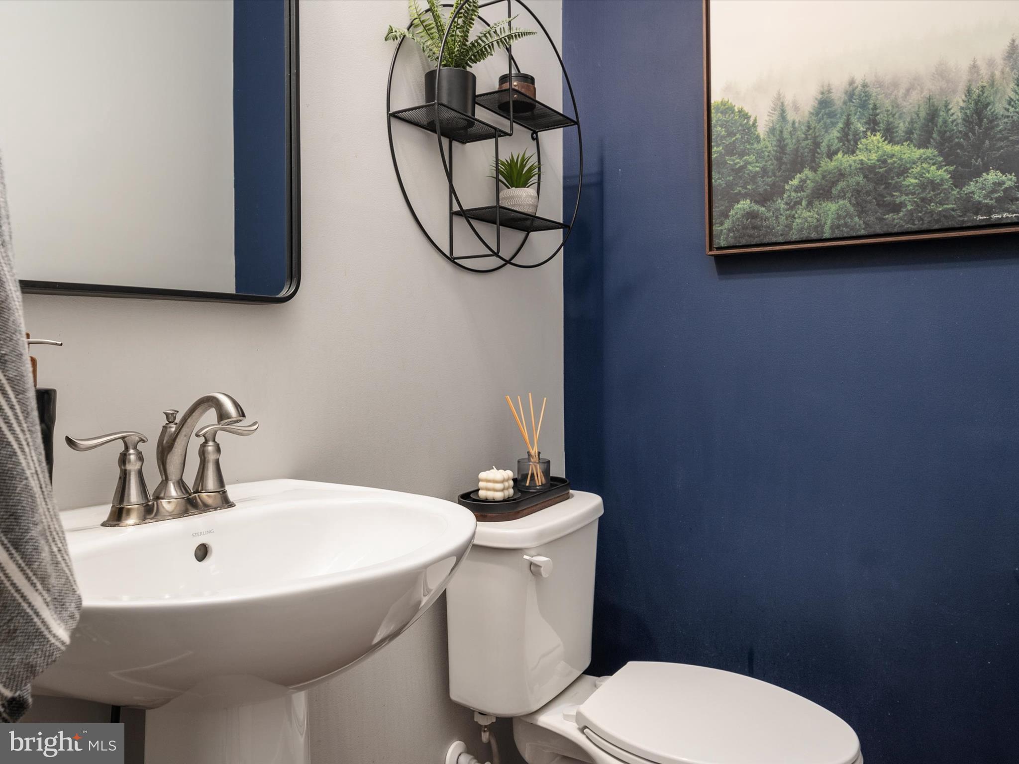 CREEKSIDE VILLAGE AT TANYARD SPRINGS - Residential