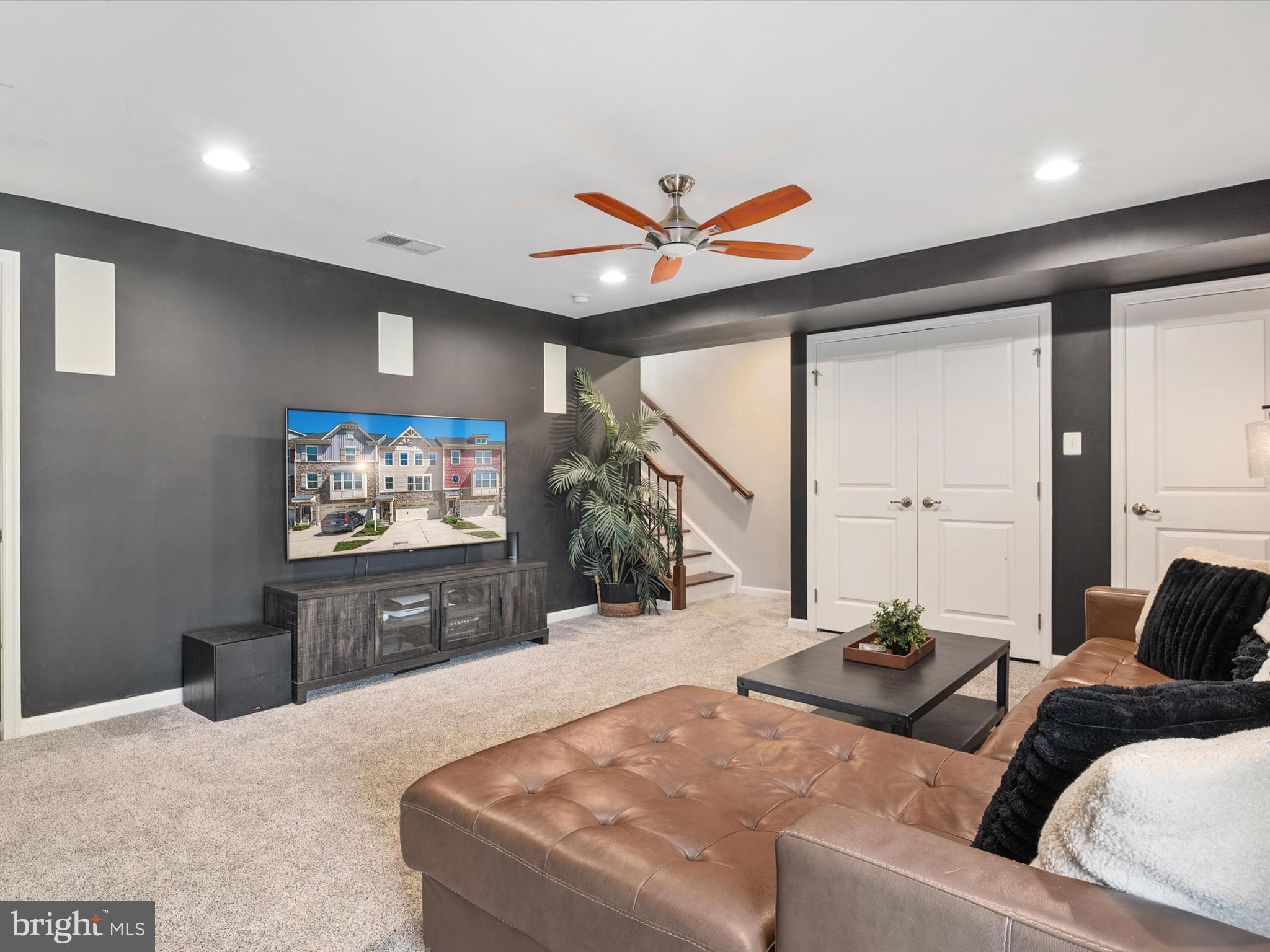 CREEKSIDE VILLAGE AT TANYARD SPRINGS - Residential