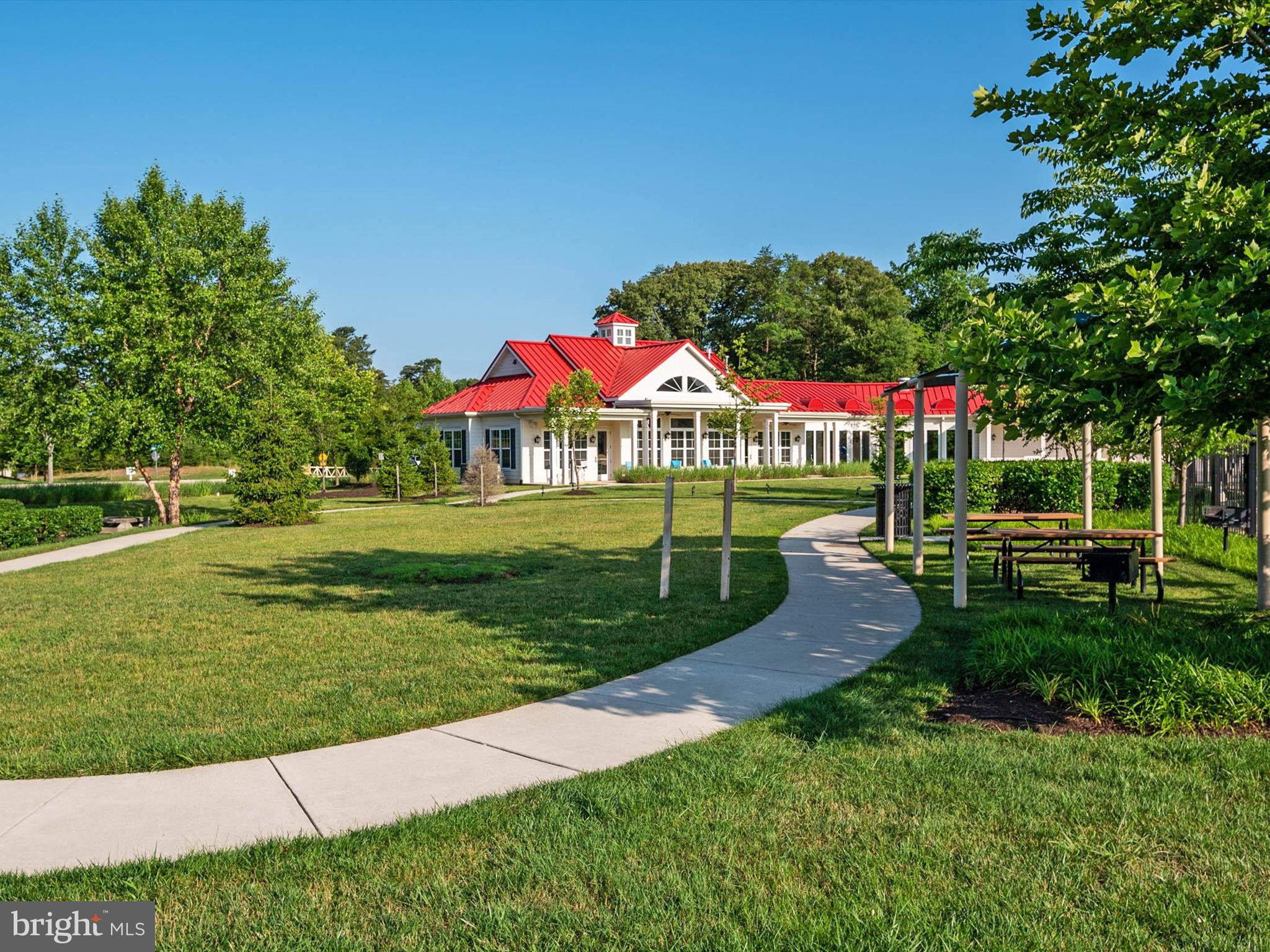 CREEKSIDE VILLAGE AT TANYARD SPRINGS - Residential