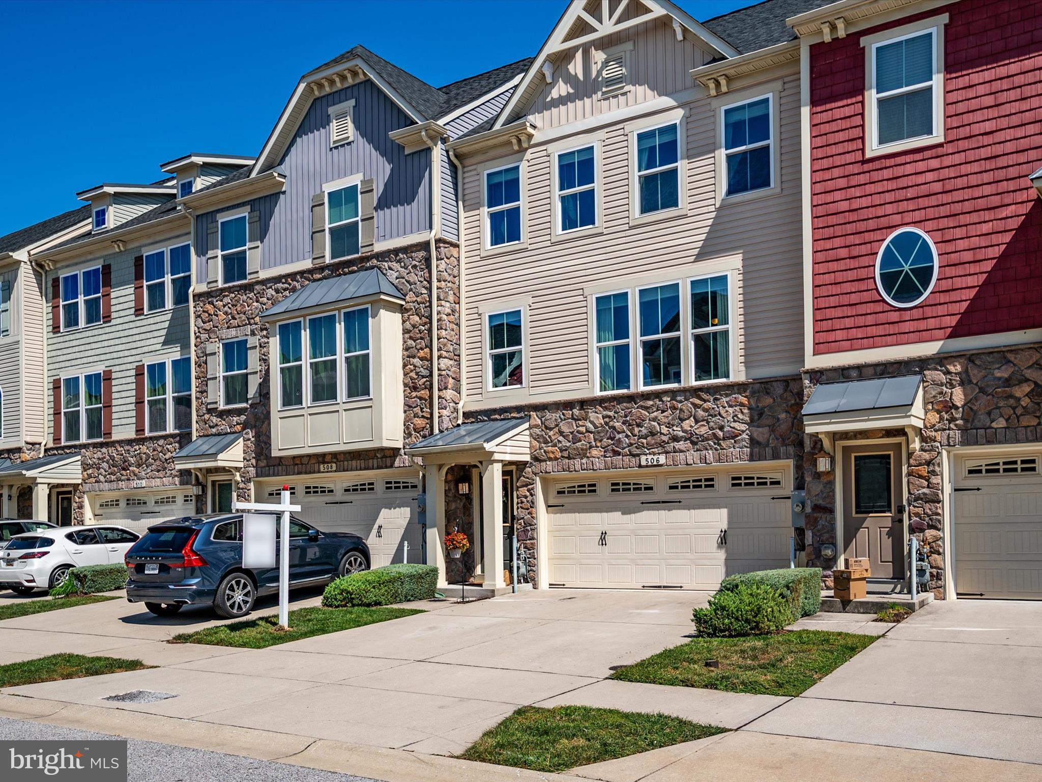 CREEKSIDE VILLAGE AT TANYARD SPRINGS - Residential