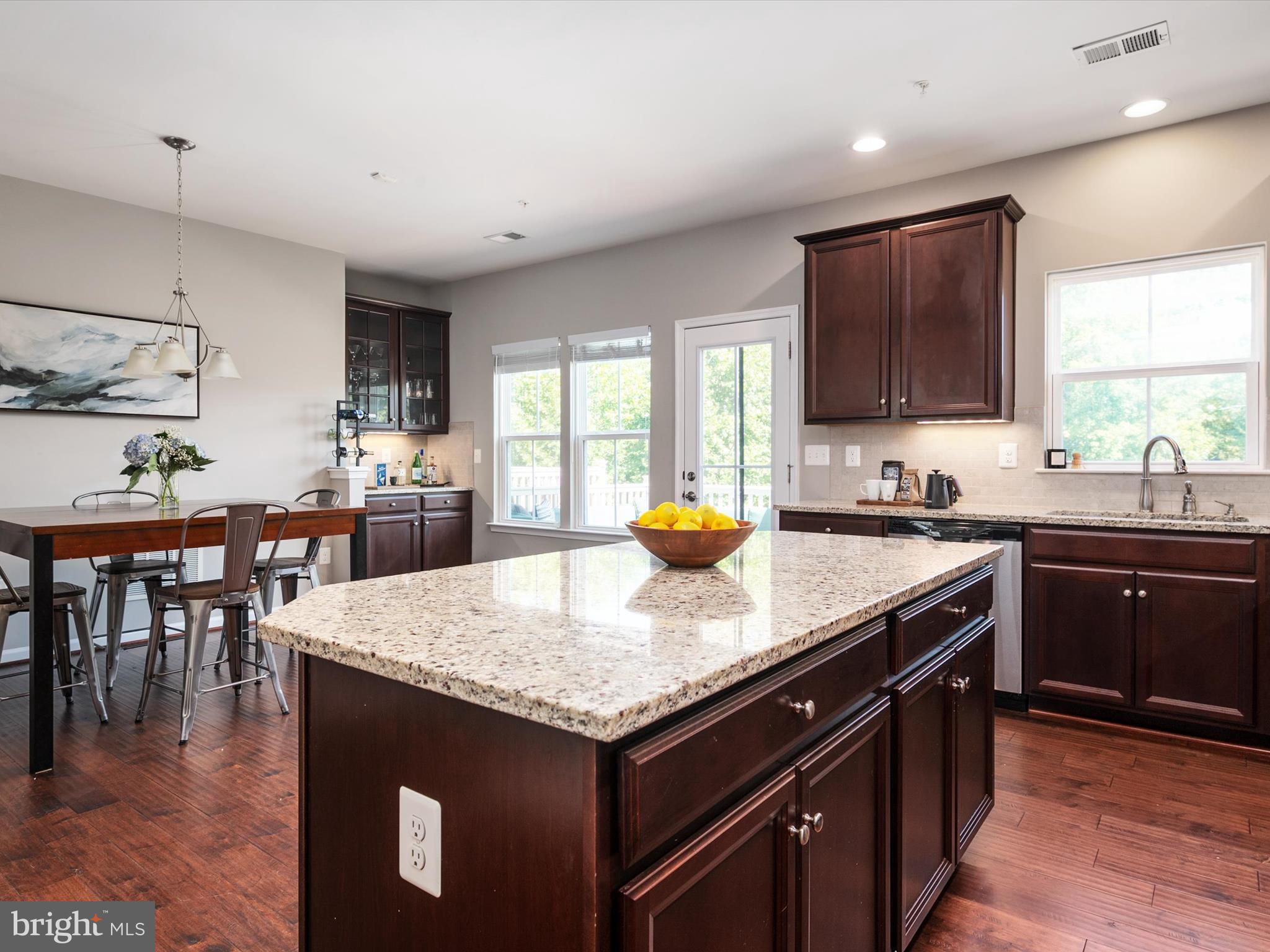 CREEKSIDE VILLAGE AT TANYARD SPRINGS - Residential