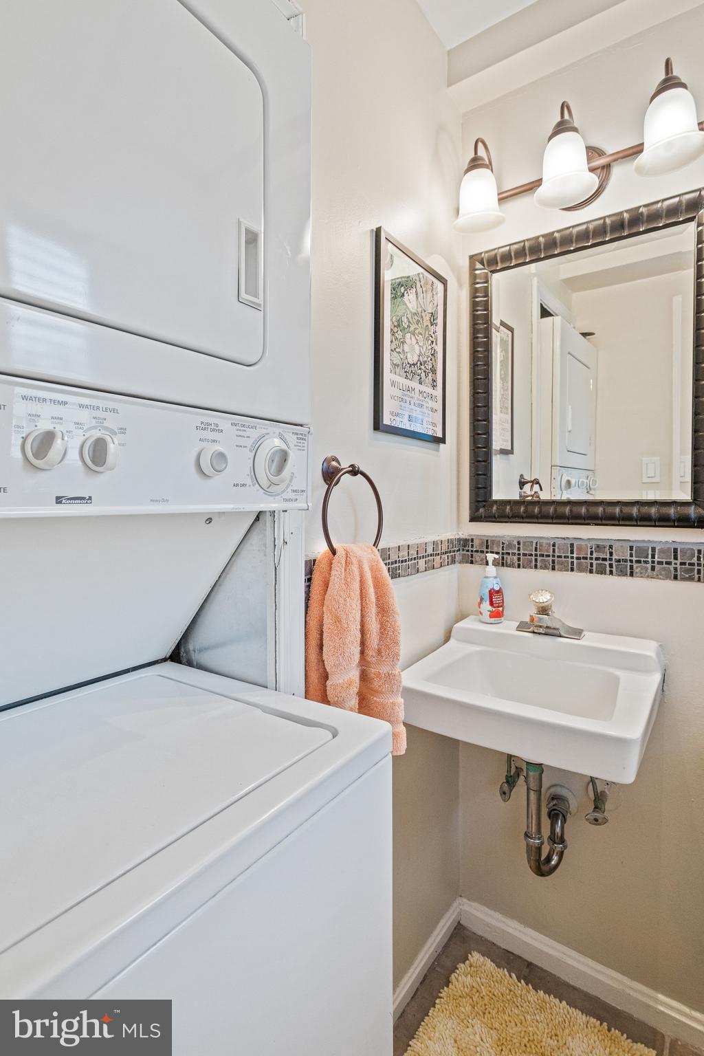 GLEN BRIAR - Residential