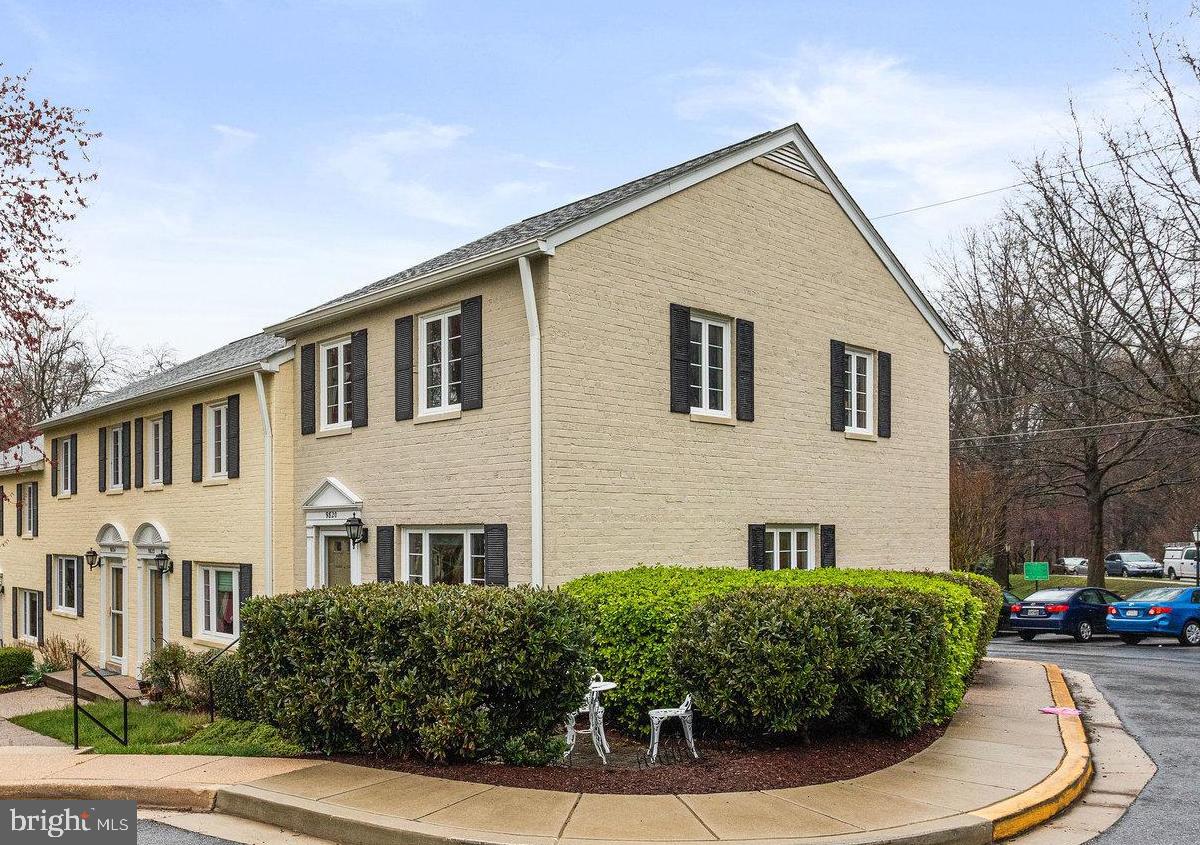 GLEN BRIAR - Residential