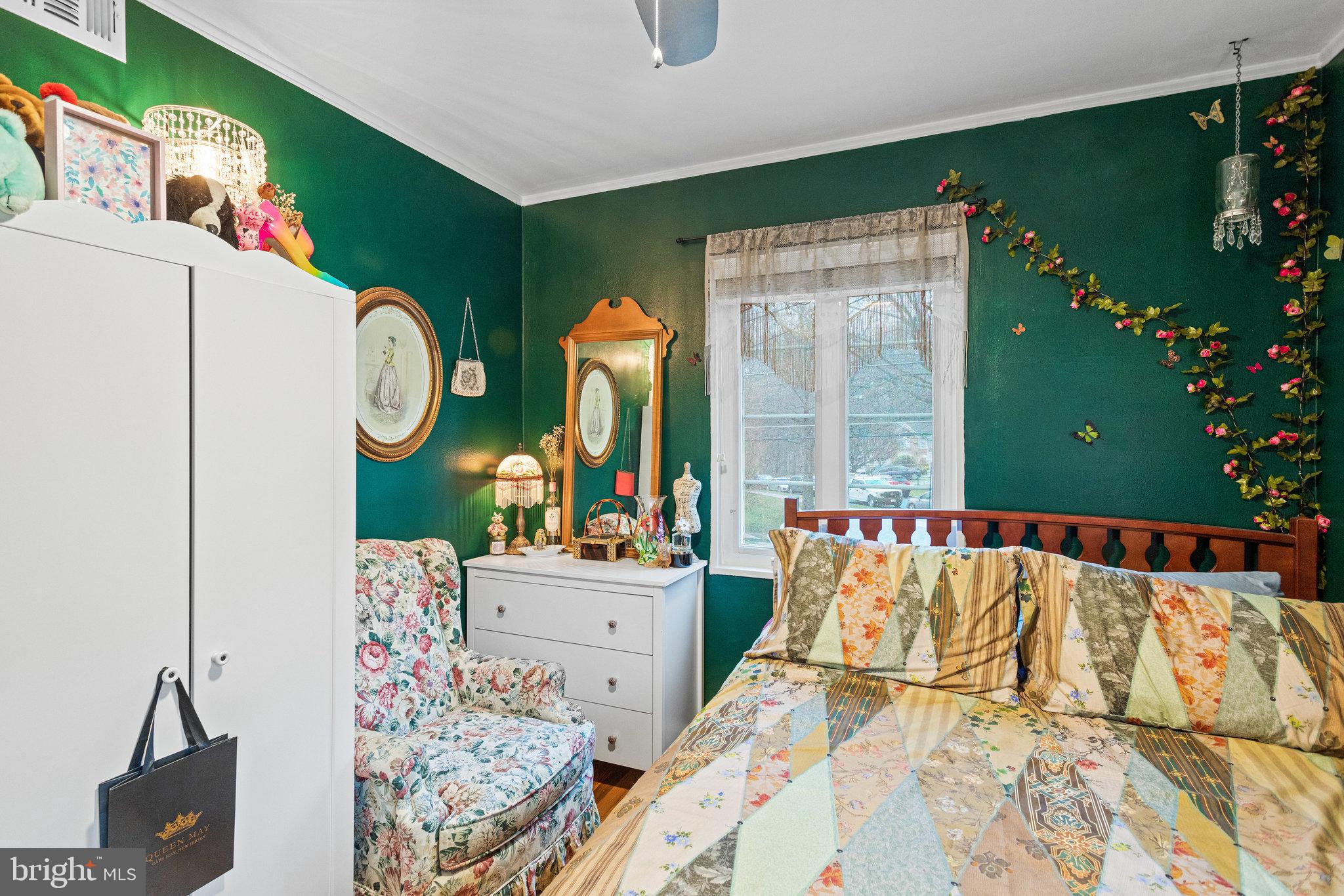 GLEN BRIAR - Residential