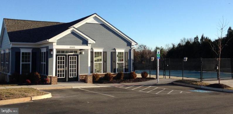 HERITAGE CROSSING CONDOMINIUM - Residential