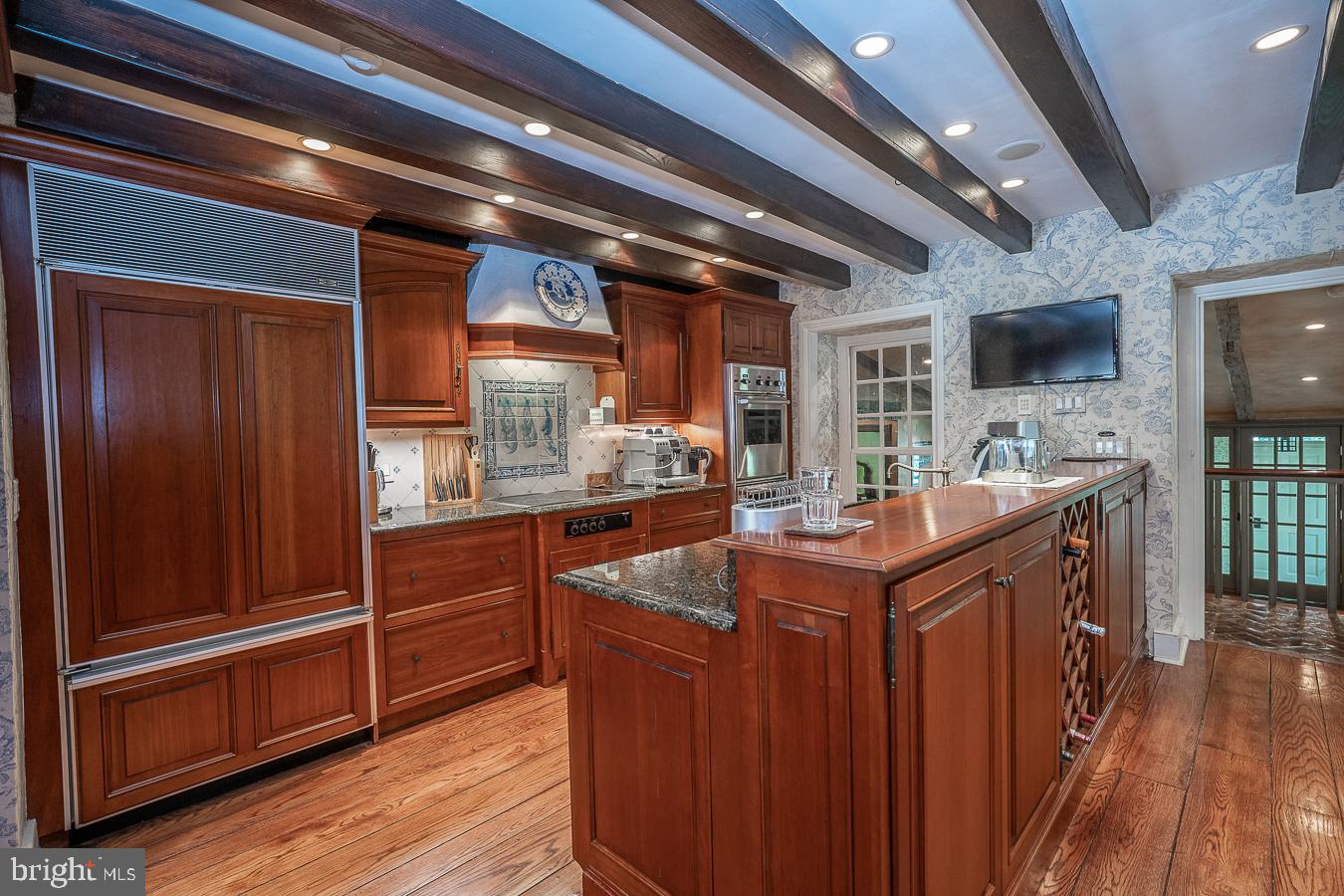 HUNTVIEW AT HORSES - Residential