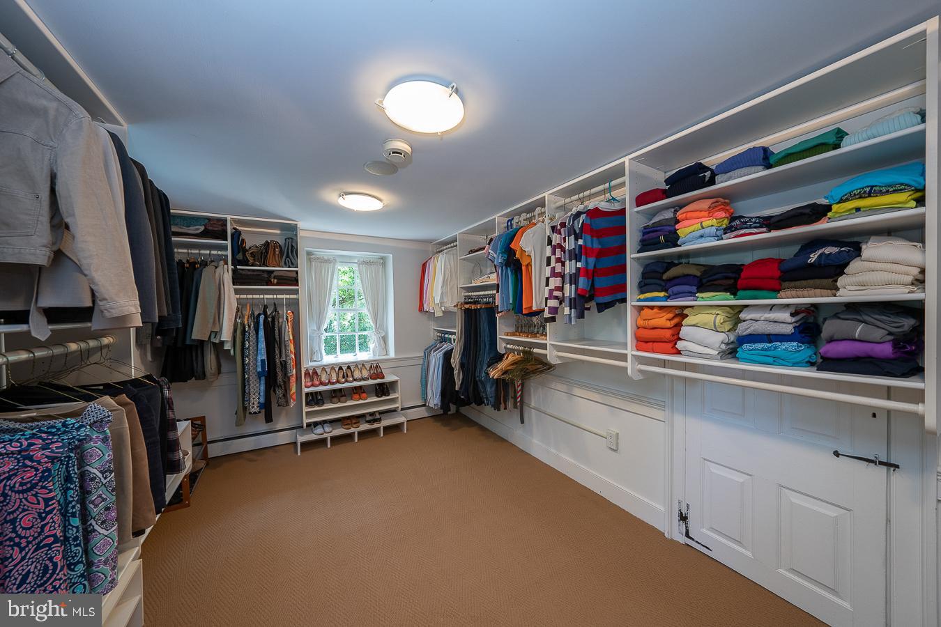 HUNTVIEW AT HORSES - Residential