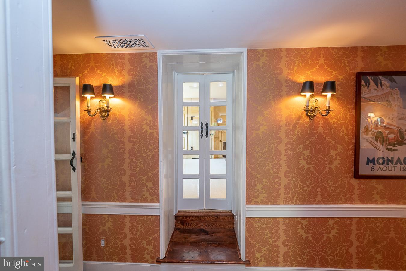 HUNTVIEW AT HORSES - Residential