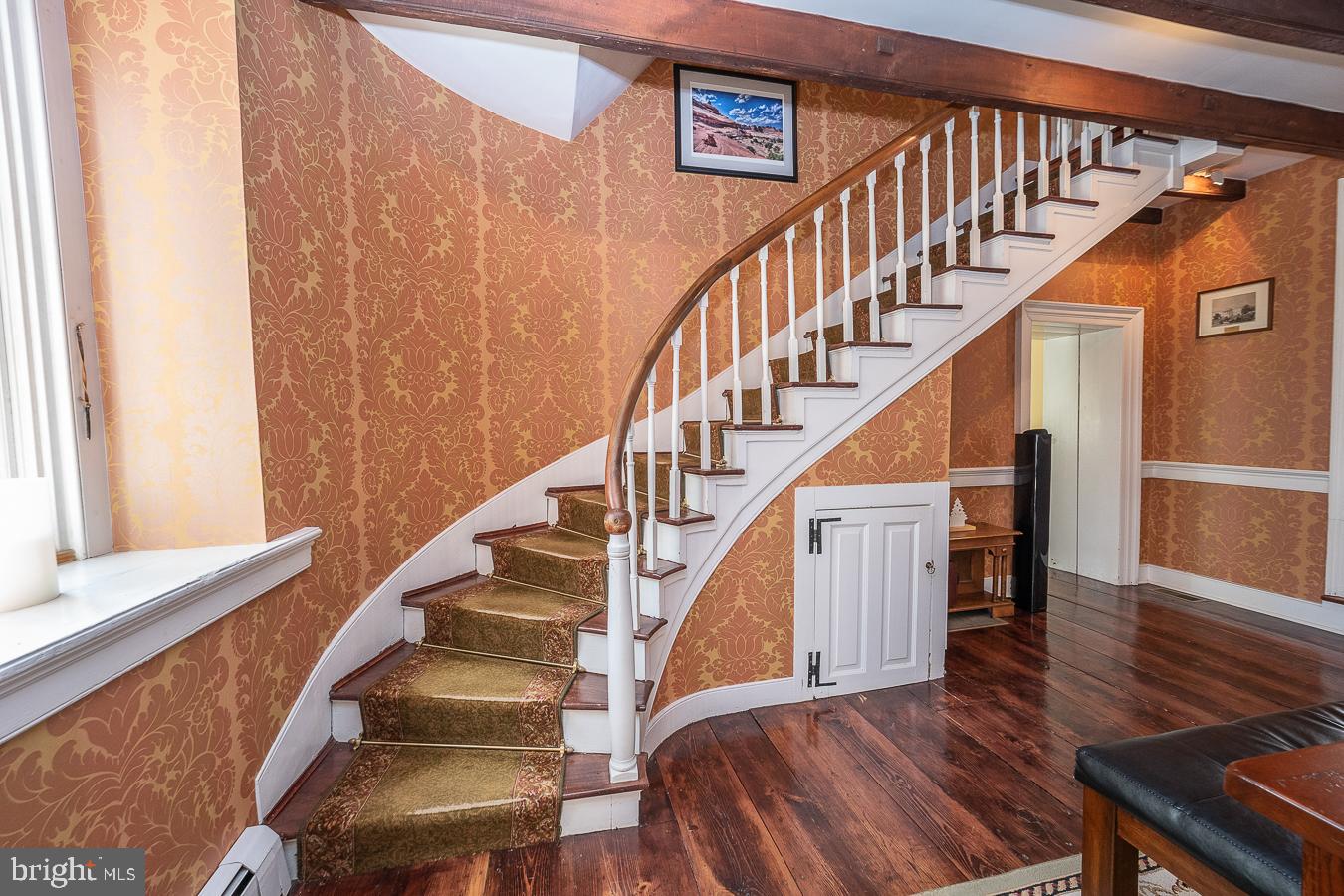 HUNTVIEW AT HORSES - Residential