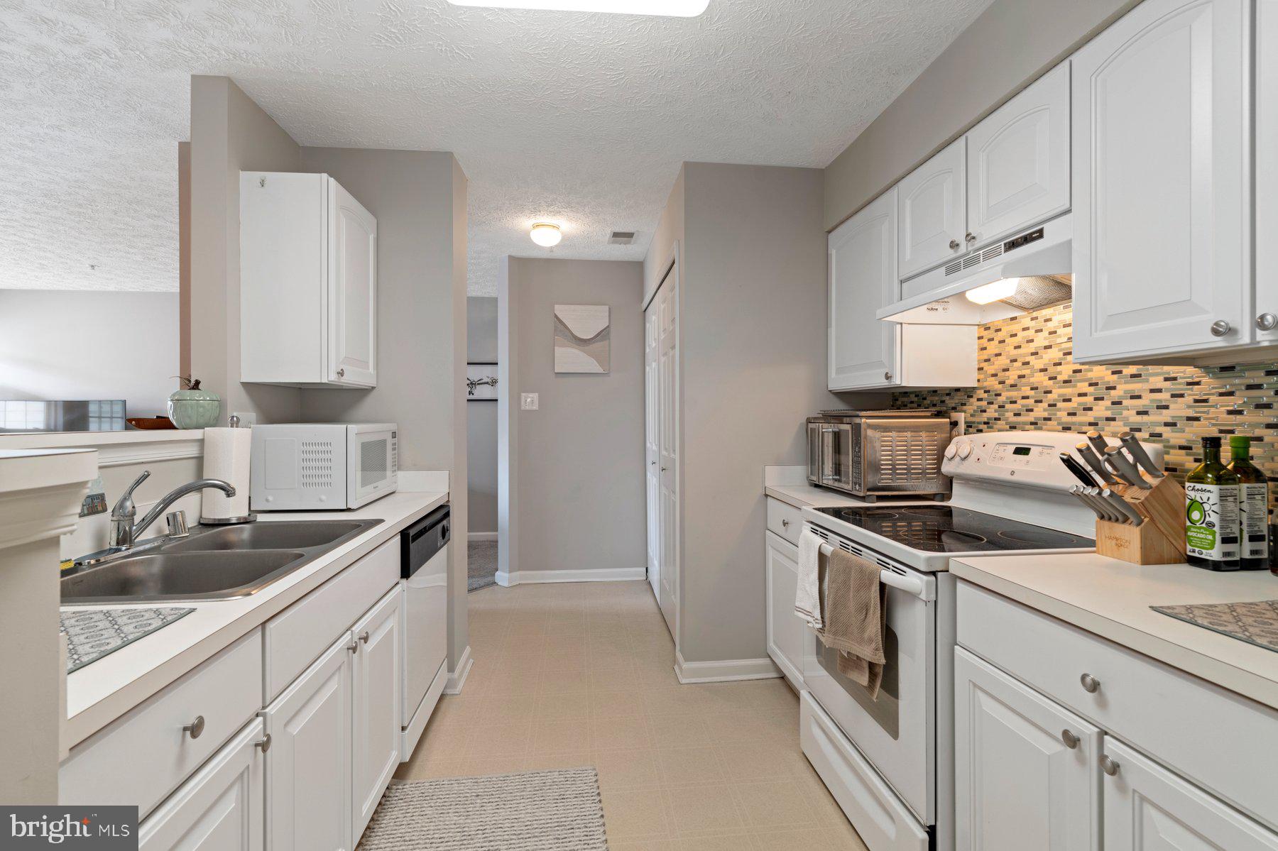 RIDERS RIDGE - Residential