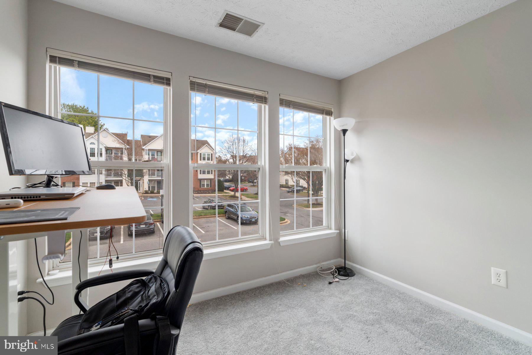 RIDERS RIDGE - Residential