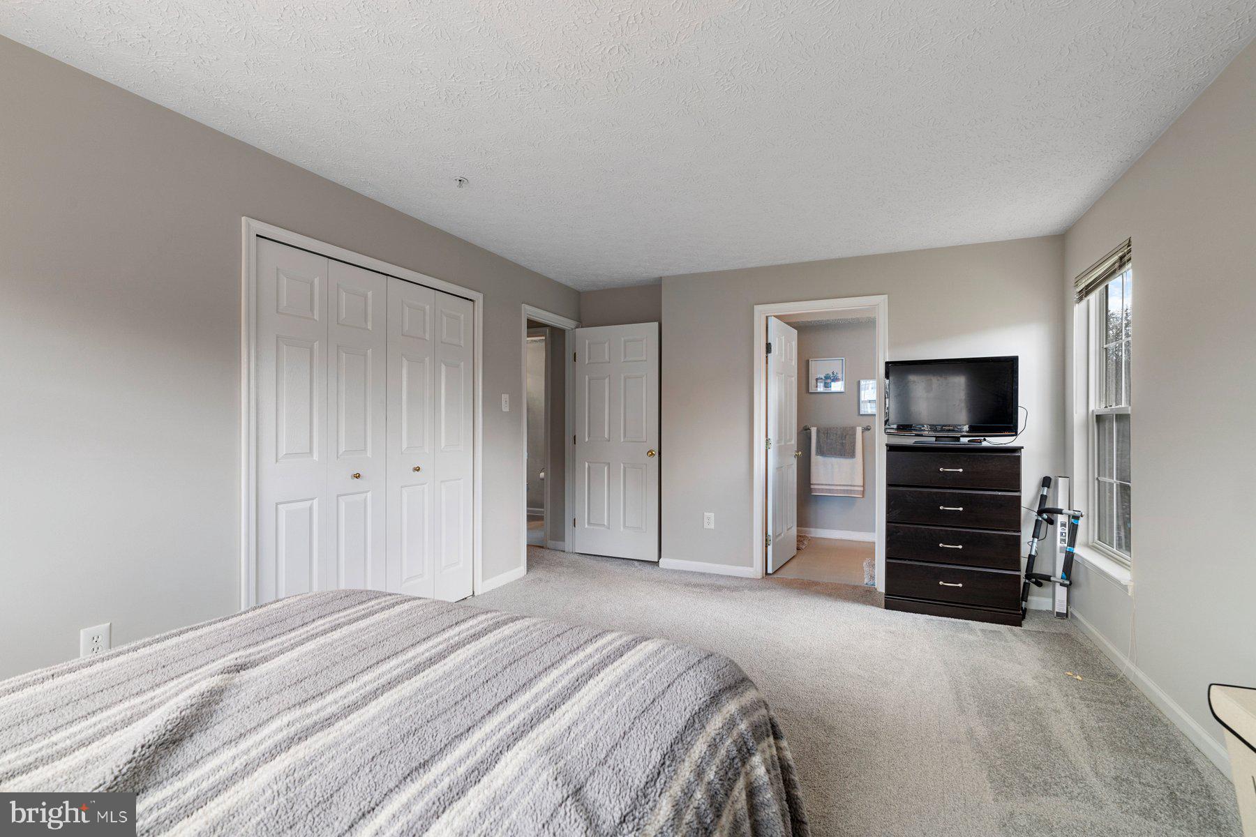 RIDERS RIDGE - Residential