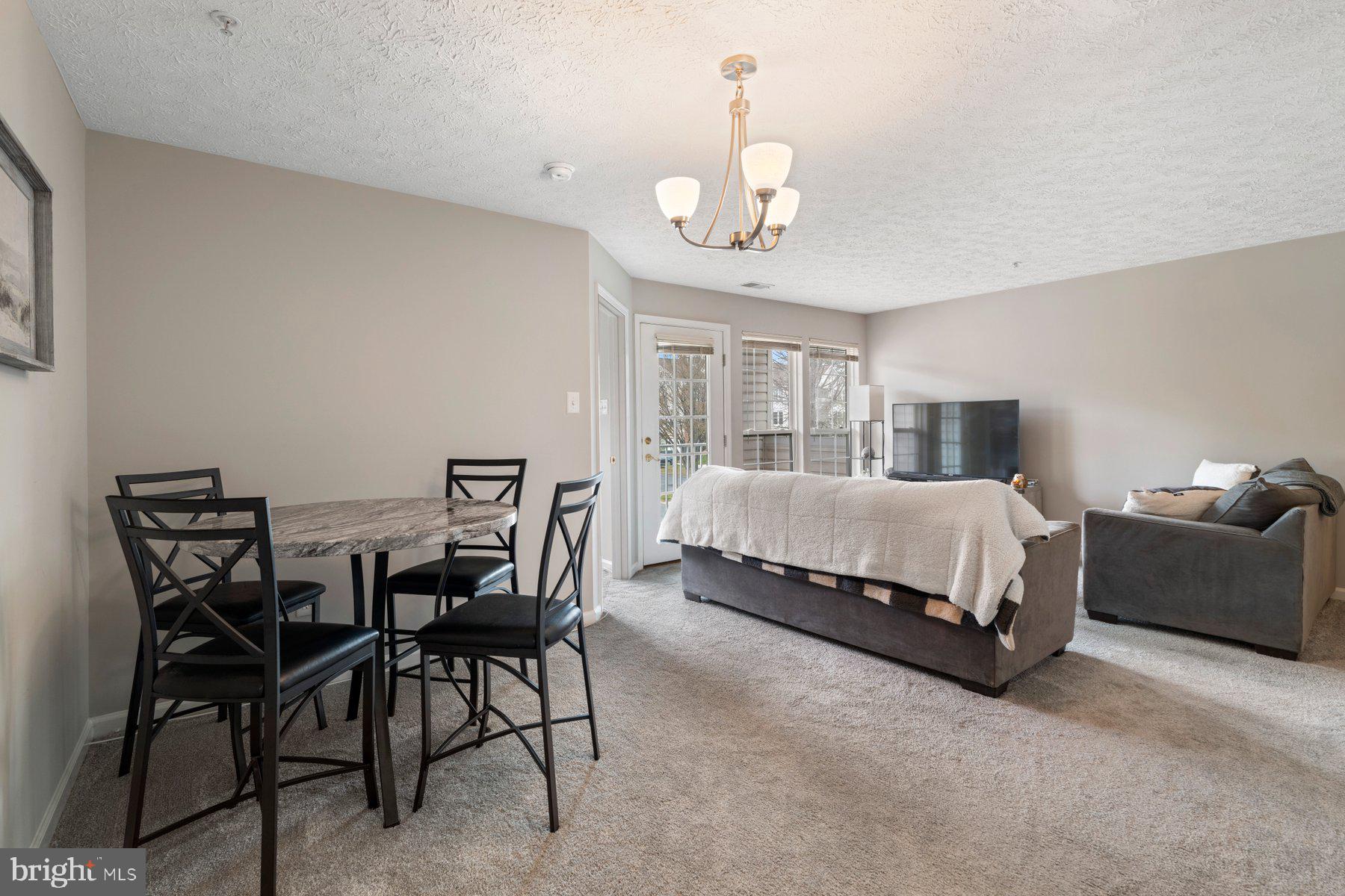 RIDERS RIDGE - Residential