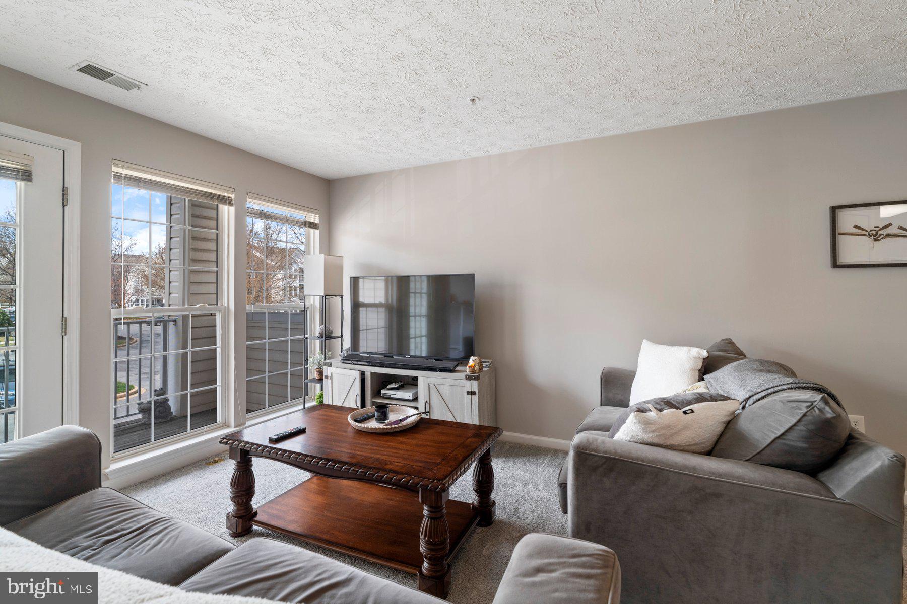 RIDERS RIDGE - Residential