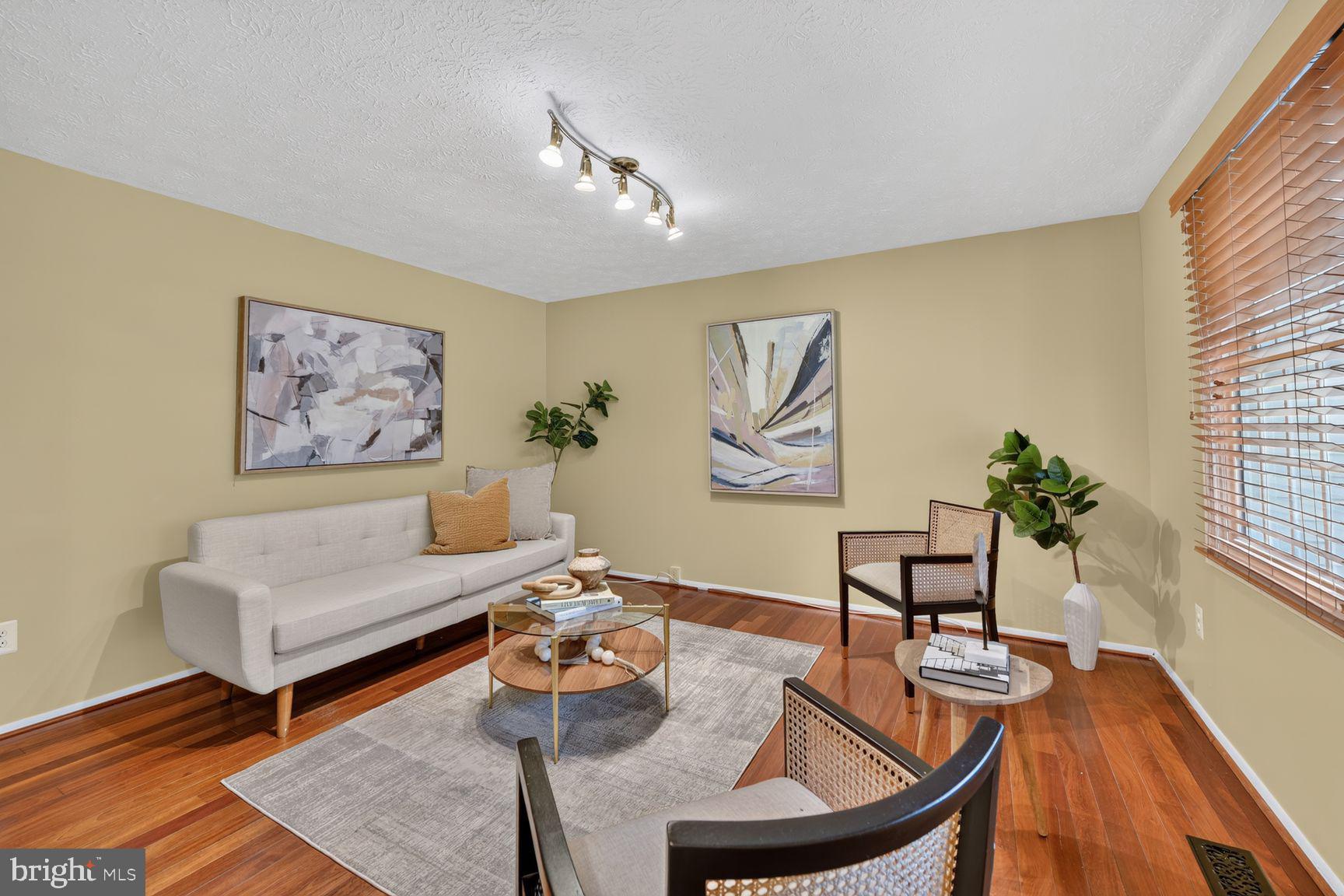 10902 HARPERS SQUARE COURT