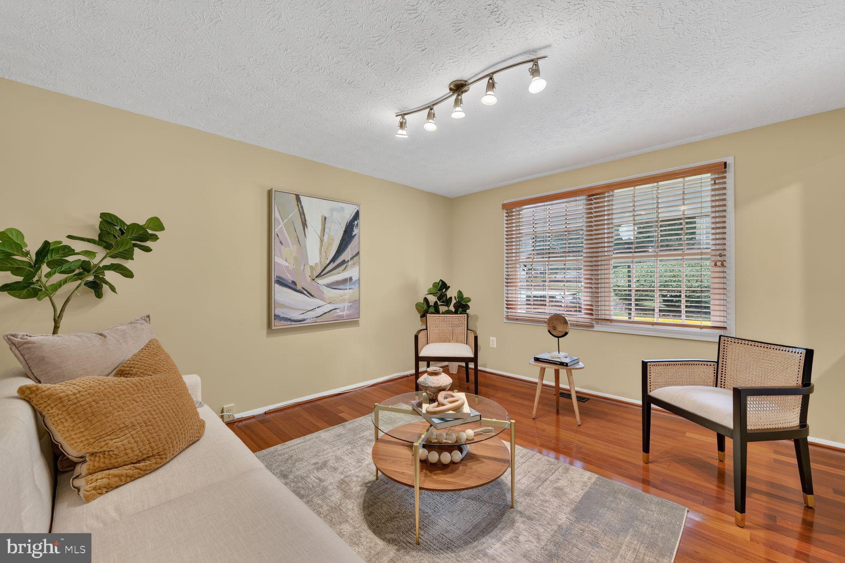 10902 HARPERS SQUARE COURT