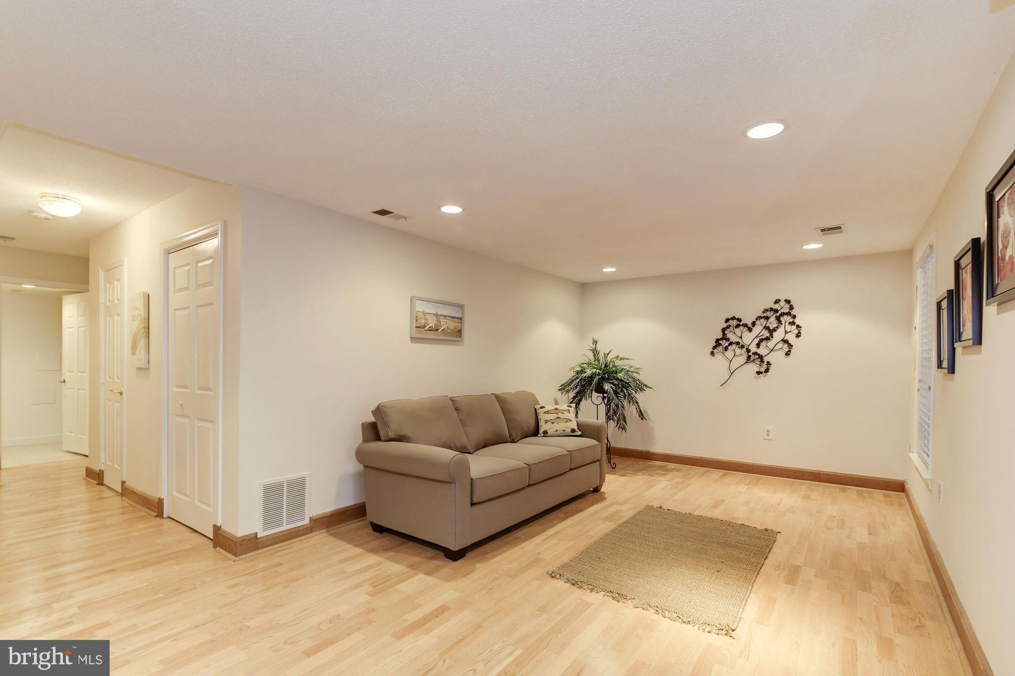 WHITLERS CREEK II - Residential