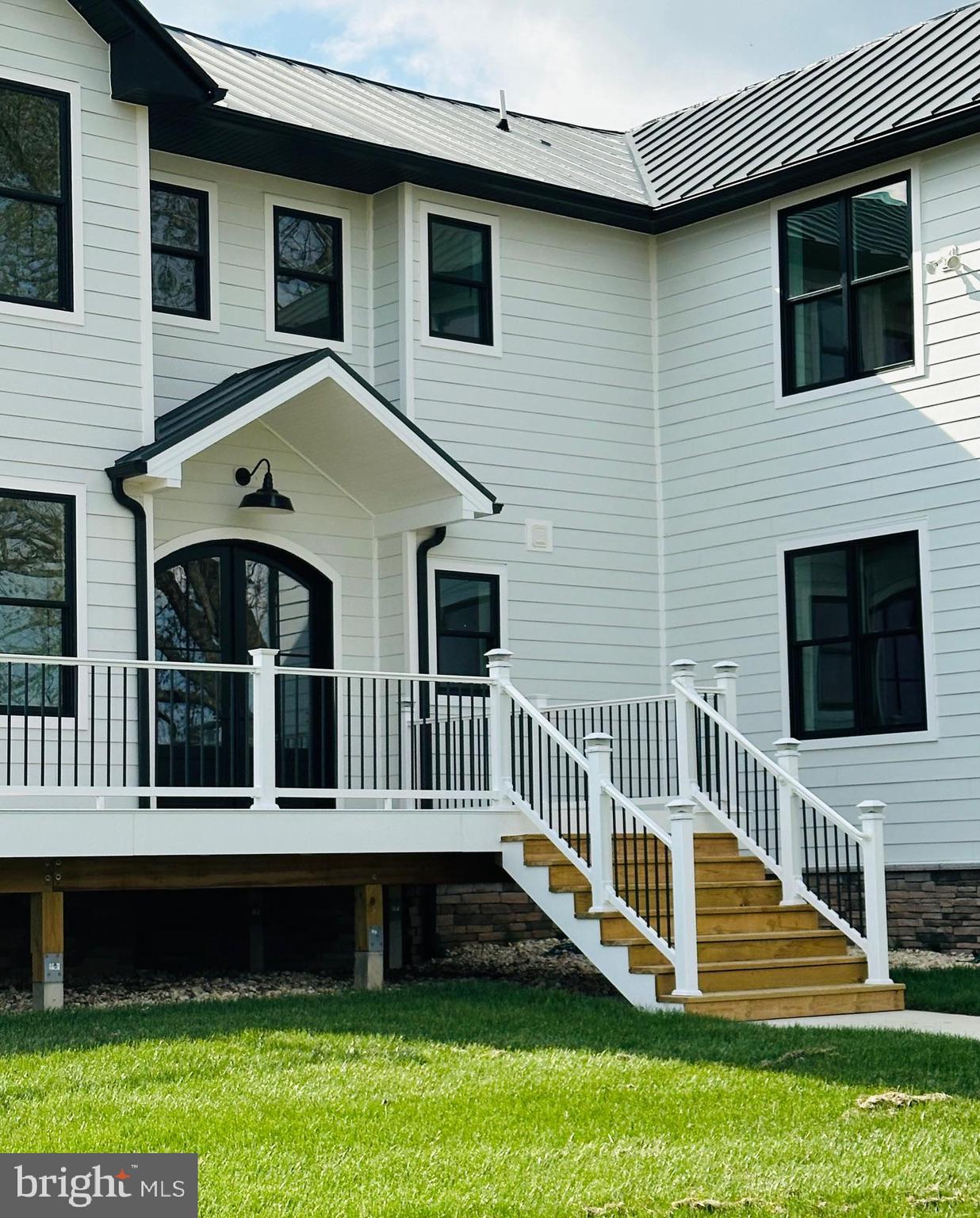 PETERSVILLE - Residential