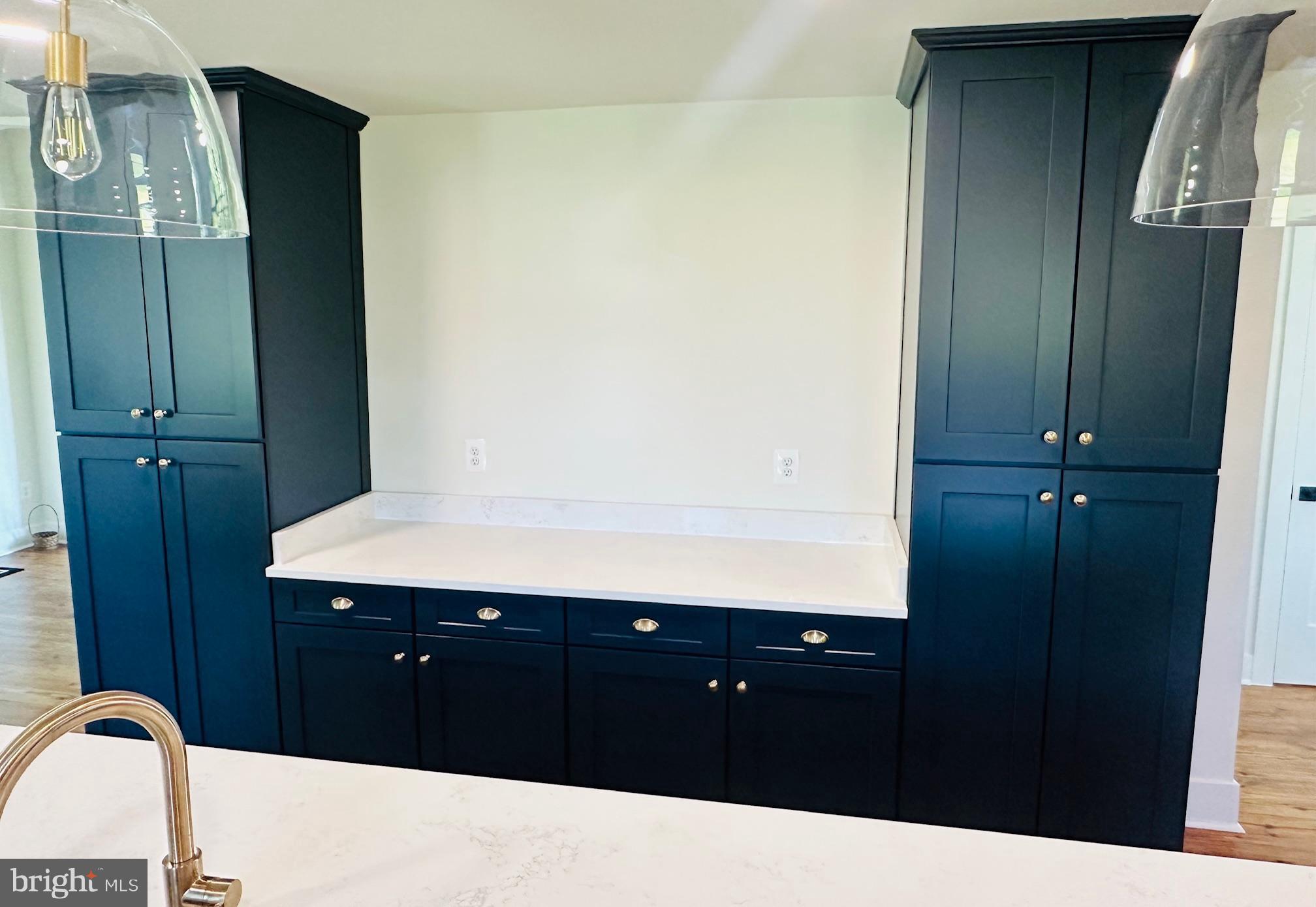 PETERSVILLE - Residential