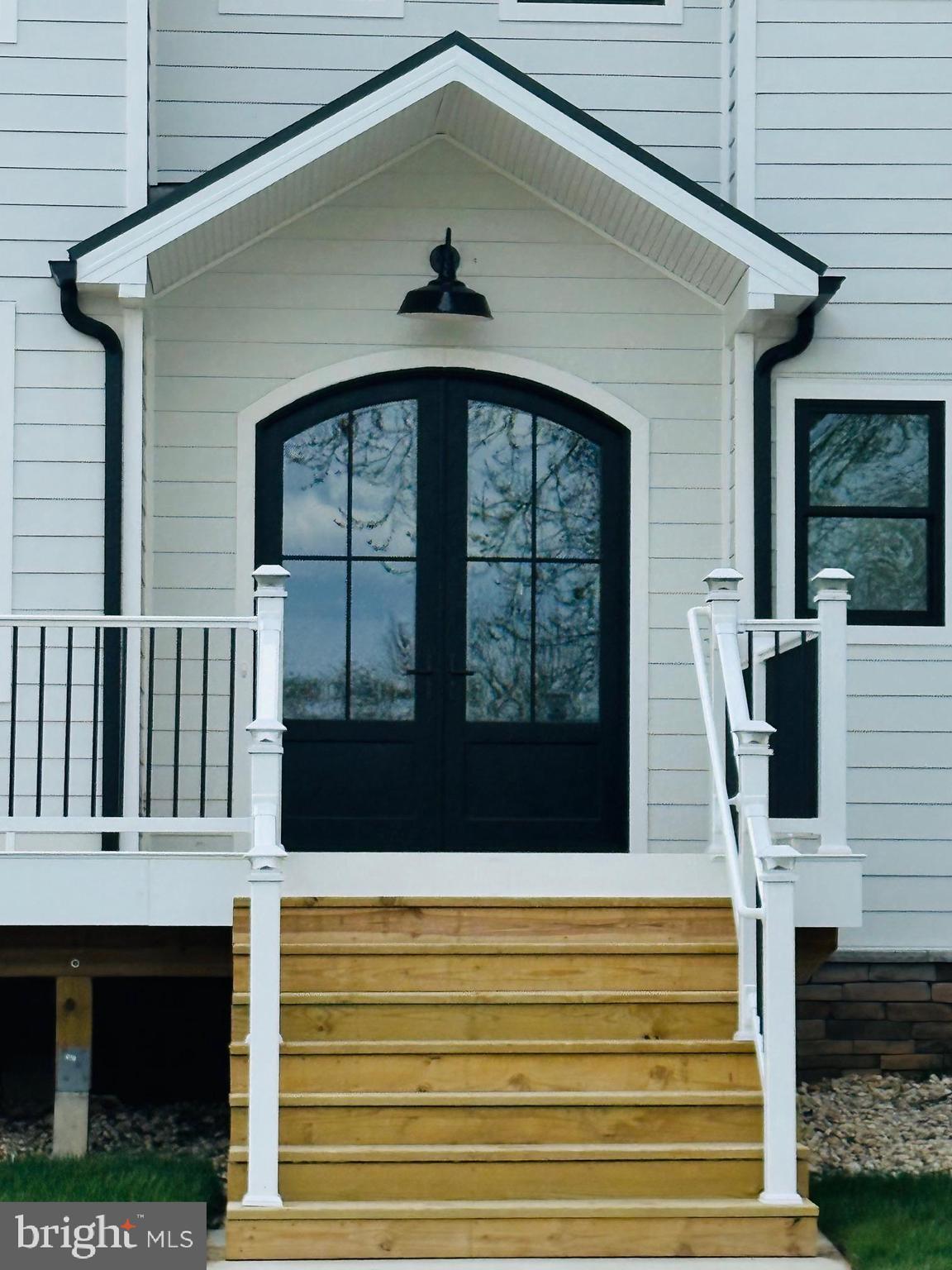 PETERSVILLE - Residential