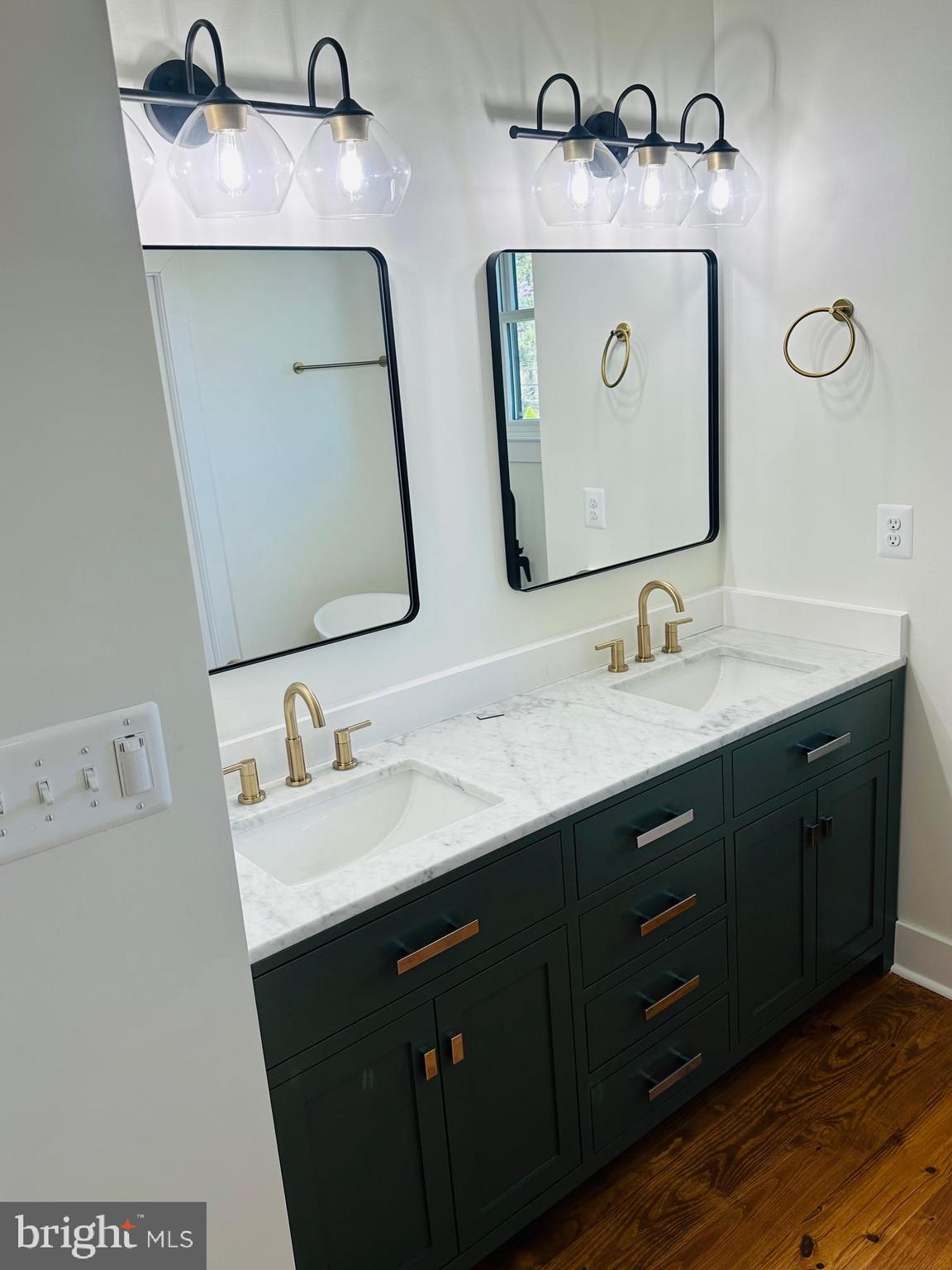 PETERSVILLE - Residential