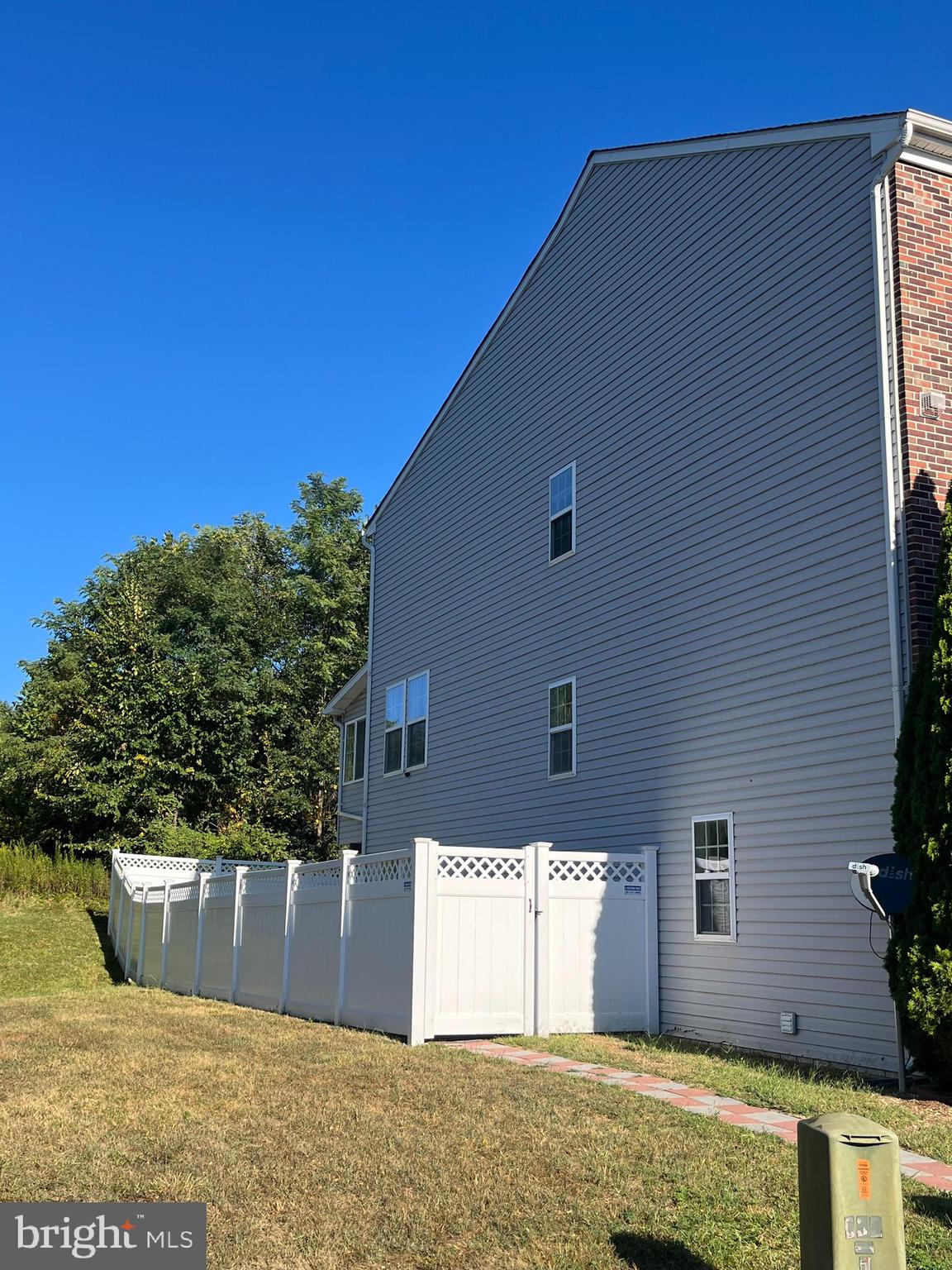 STONEBROOK VILLAGE - Residential Lease