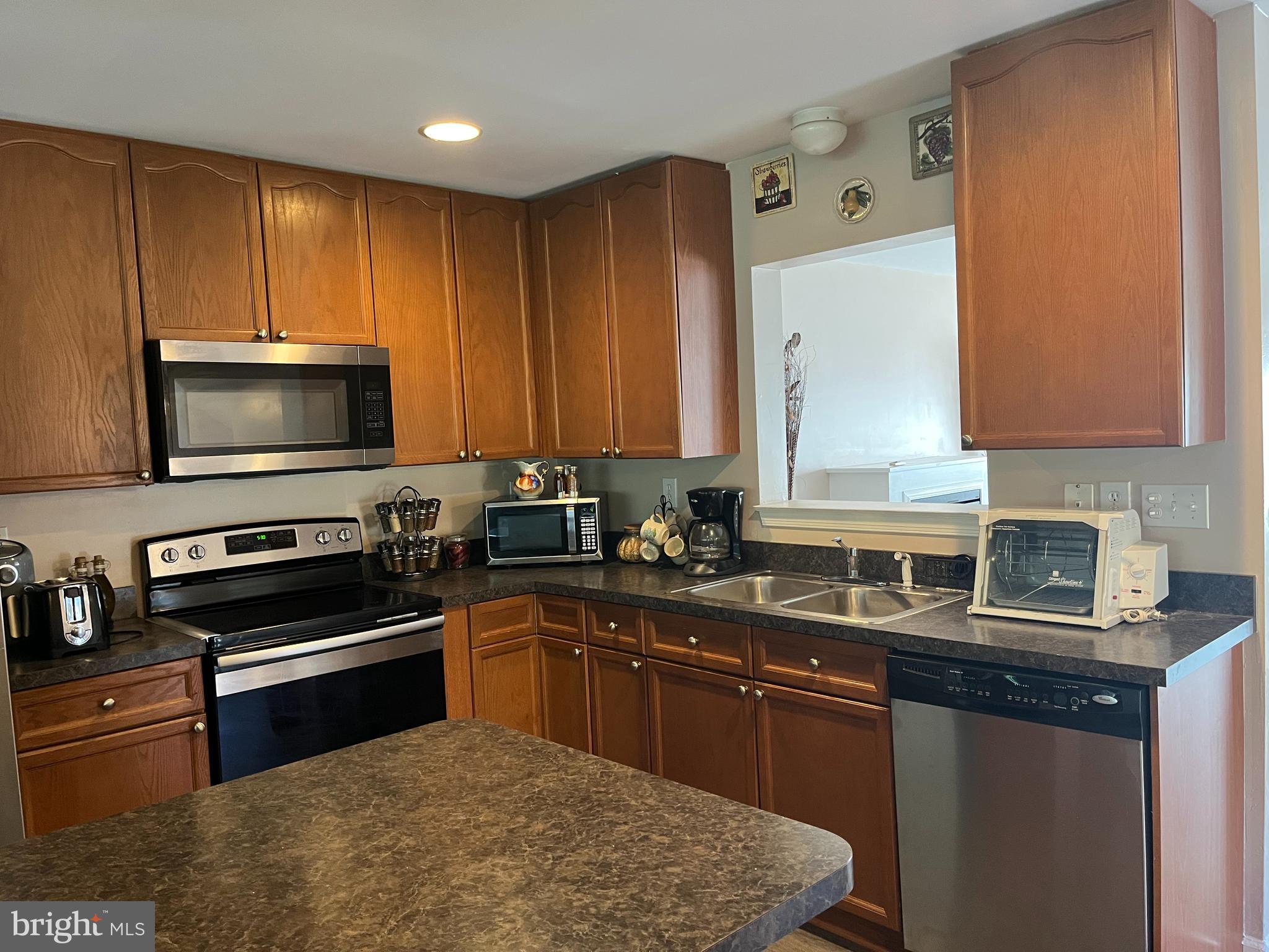 STONEBROOK VILLAGE - Residential Lease