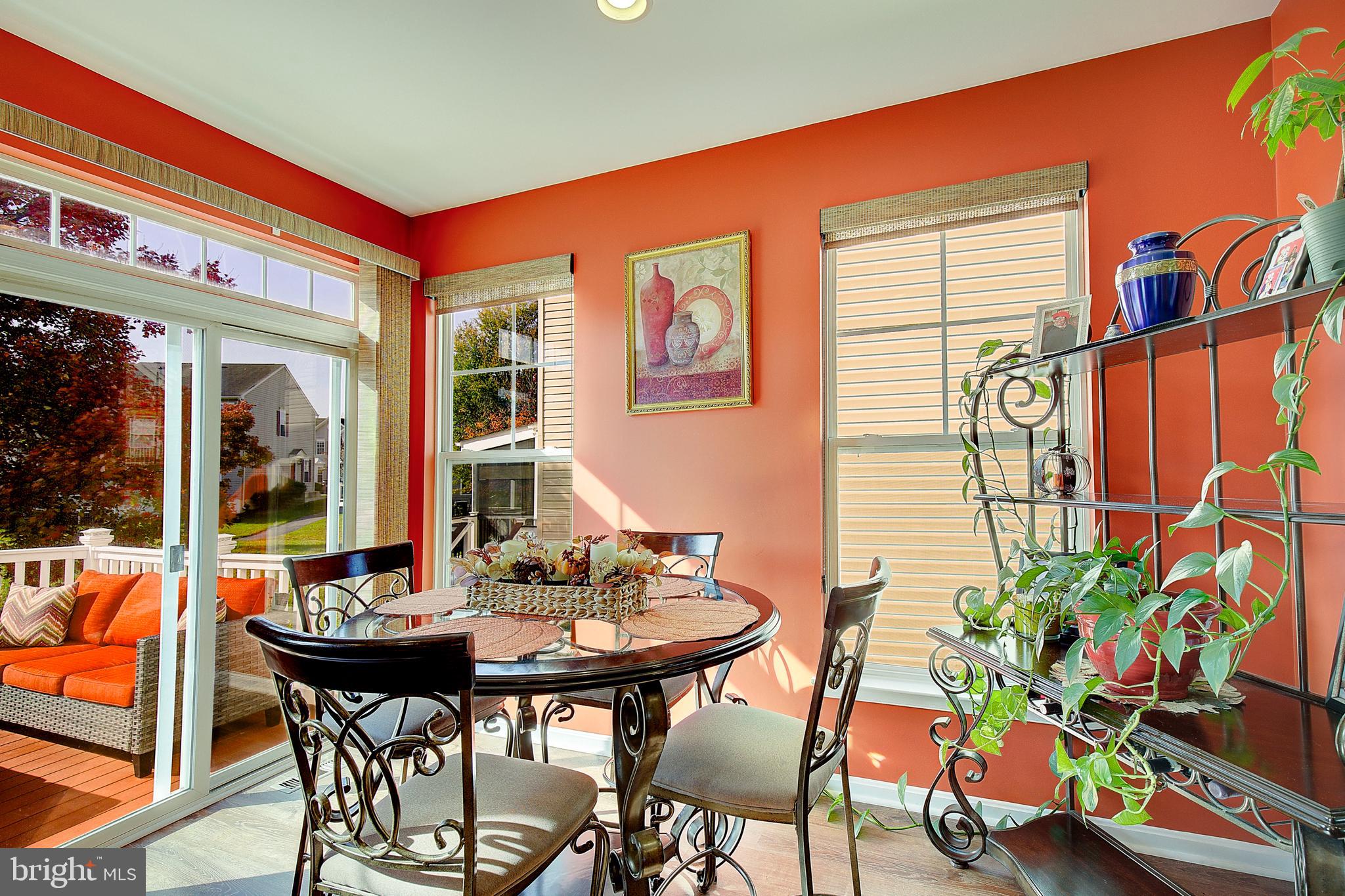 SEVEN OAKS - Residential