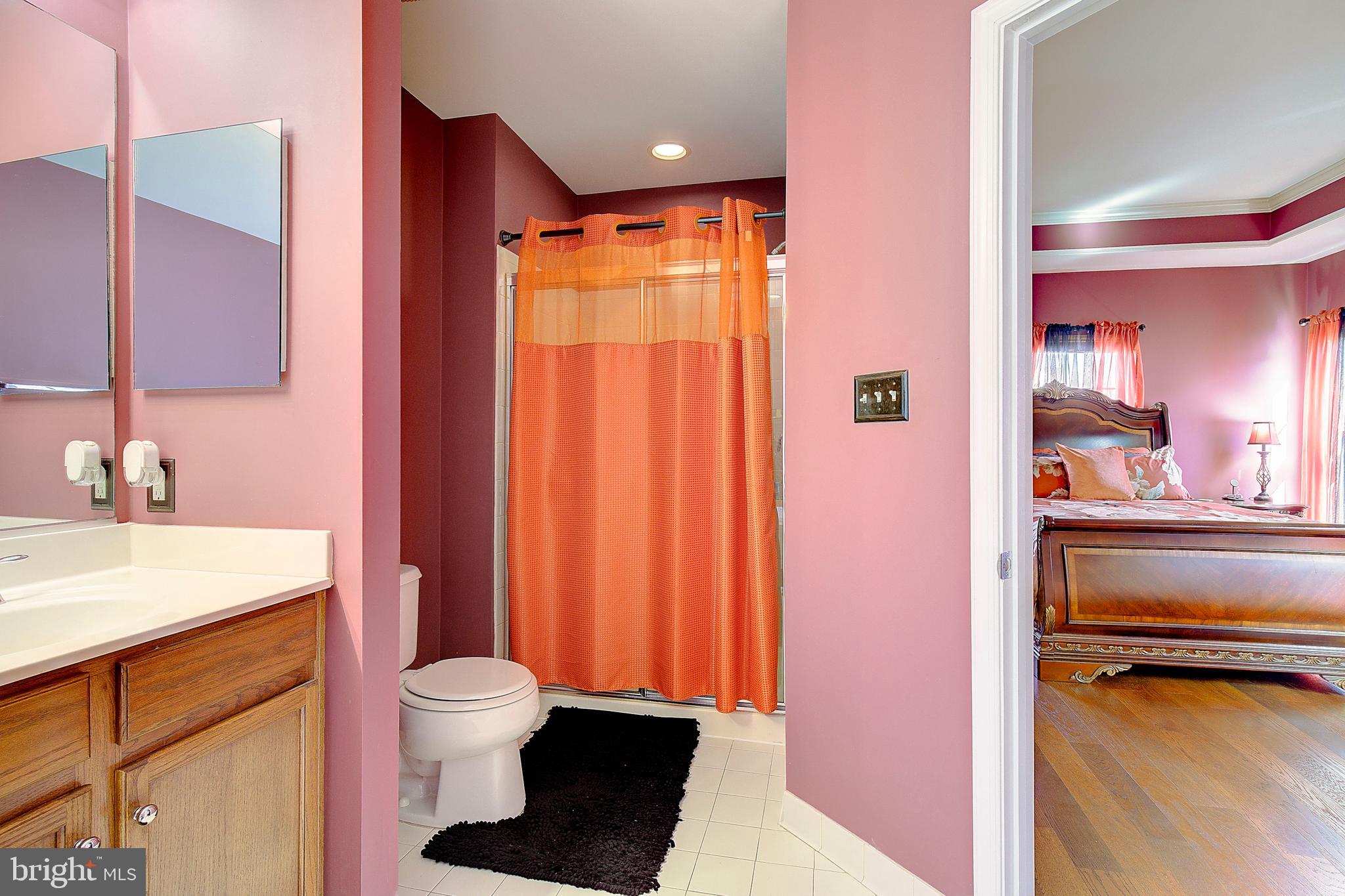 SEVEN OAKS - Residential