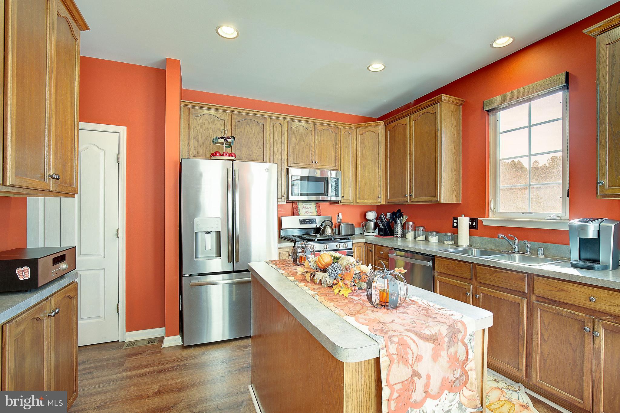 SEVEN OAKS - Residential