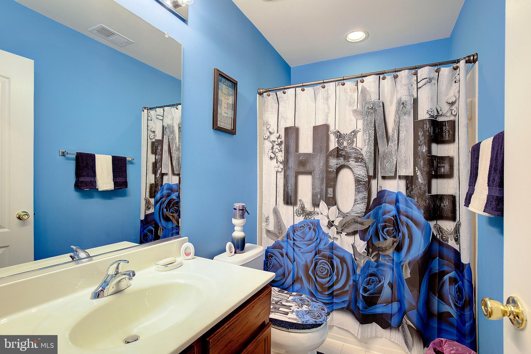 SEVEN OAKS - Residential