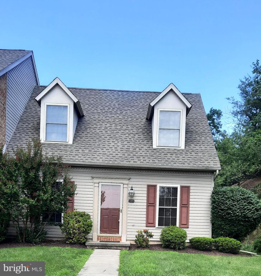 Check out this beautiful end unit townhome! This home has all laminate flooring on the main level, also has a huge breakfast bar in the kitchen/dining area. There are two spacious bedrooms upstairs and a partially finished basement for extra living space.