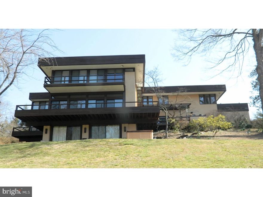 An open, light-filled contemporary situated on a beautiful 1.40 acres, prestigious Northside Haverford lot, within desirable Lower Merion Township. The house has been fully renovated by the current owner, and features beautifully landscaped grounds, wrap-around decks with fantastic views, a refinished tennis court, and a Gourmet Kitchen. This Six-bedroom, Five and One-Half Bathroom house provides Luxury perfect for living and entertaining.