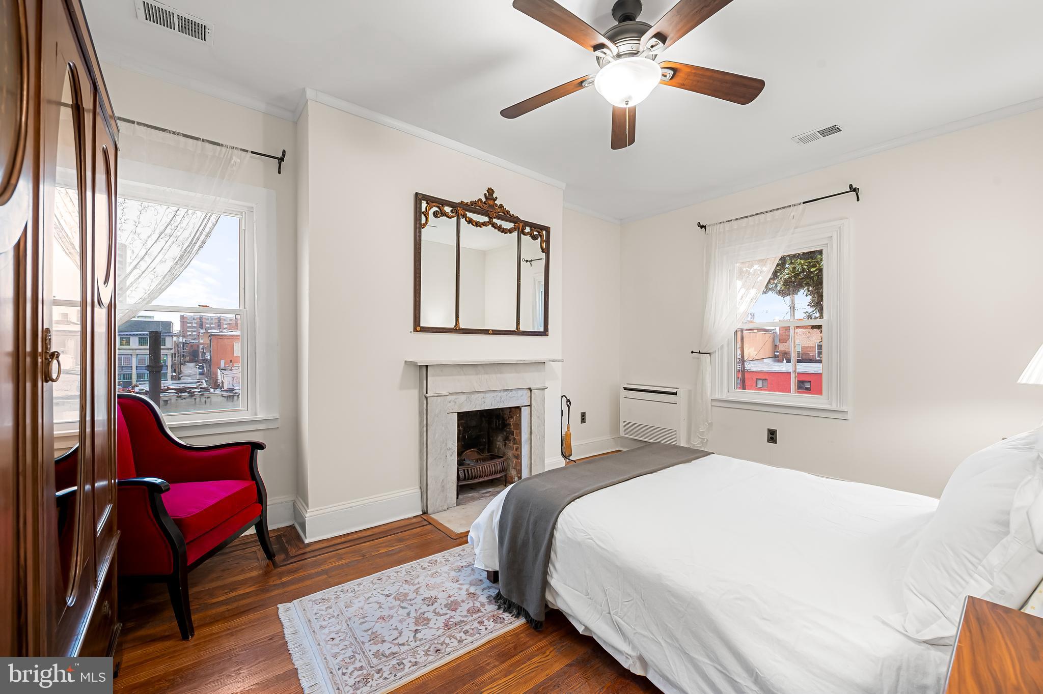 MOUNT VERNON PLACE HISTORIC DISTRICT - Commercial Sale