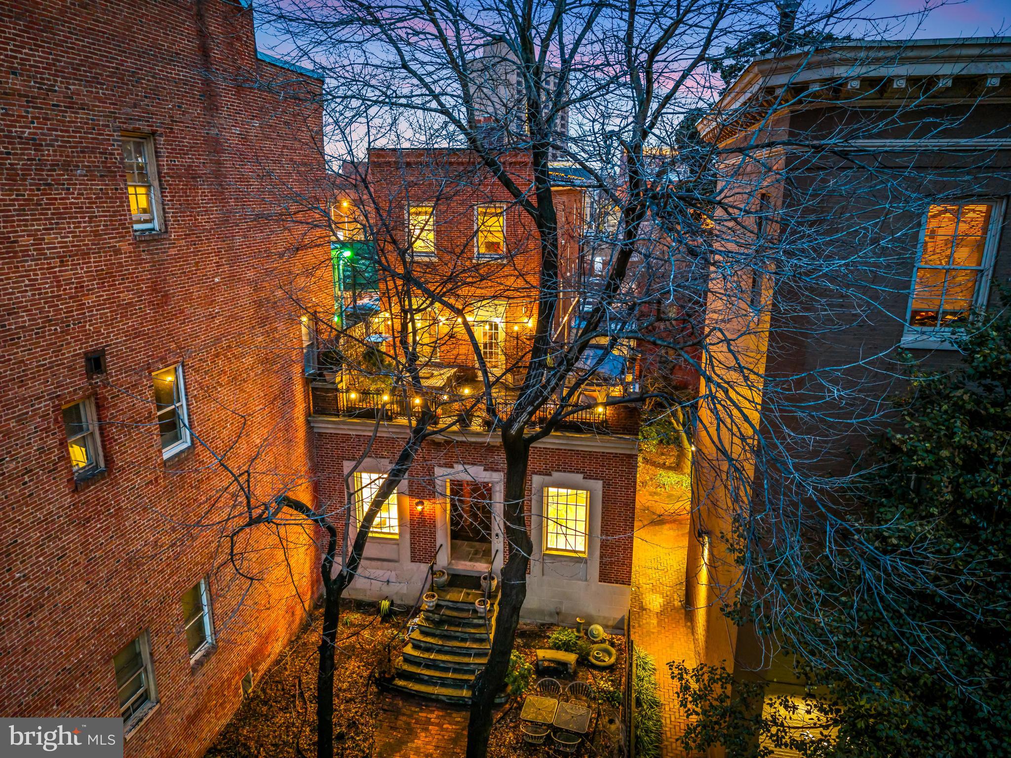 MOUNT VERNON PLACE HISTORIC DISTRICT - Commercial Sale