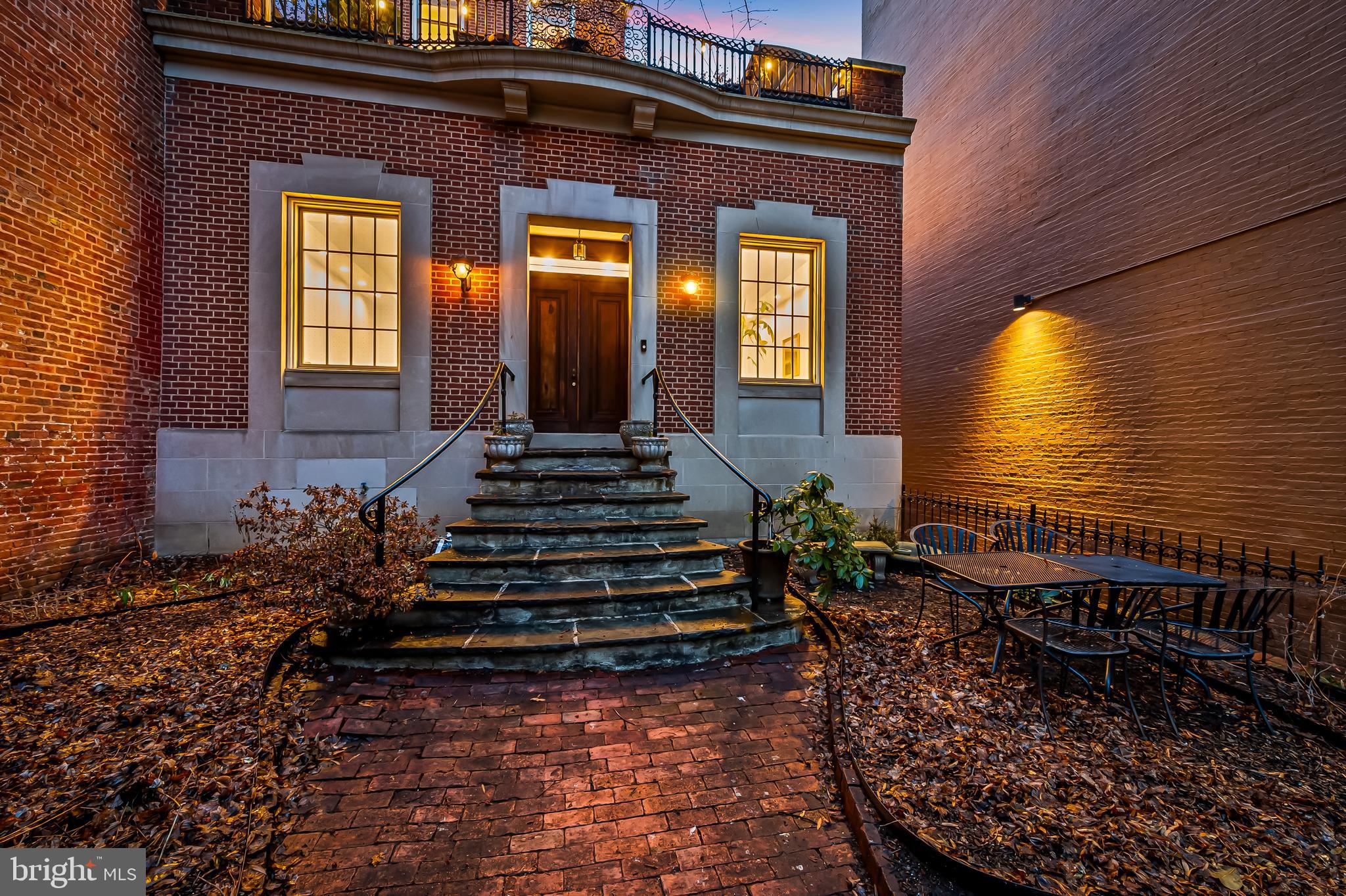 MOUNT VERNON PLACE HISTORIC DISTRICT - Commercial Sale