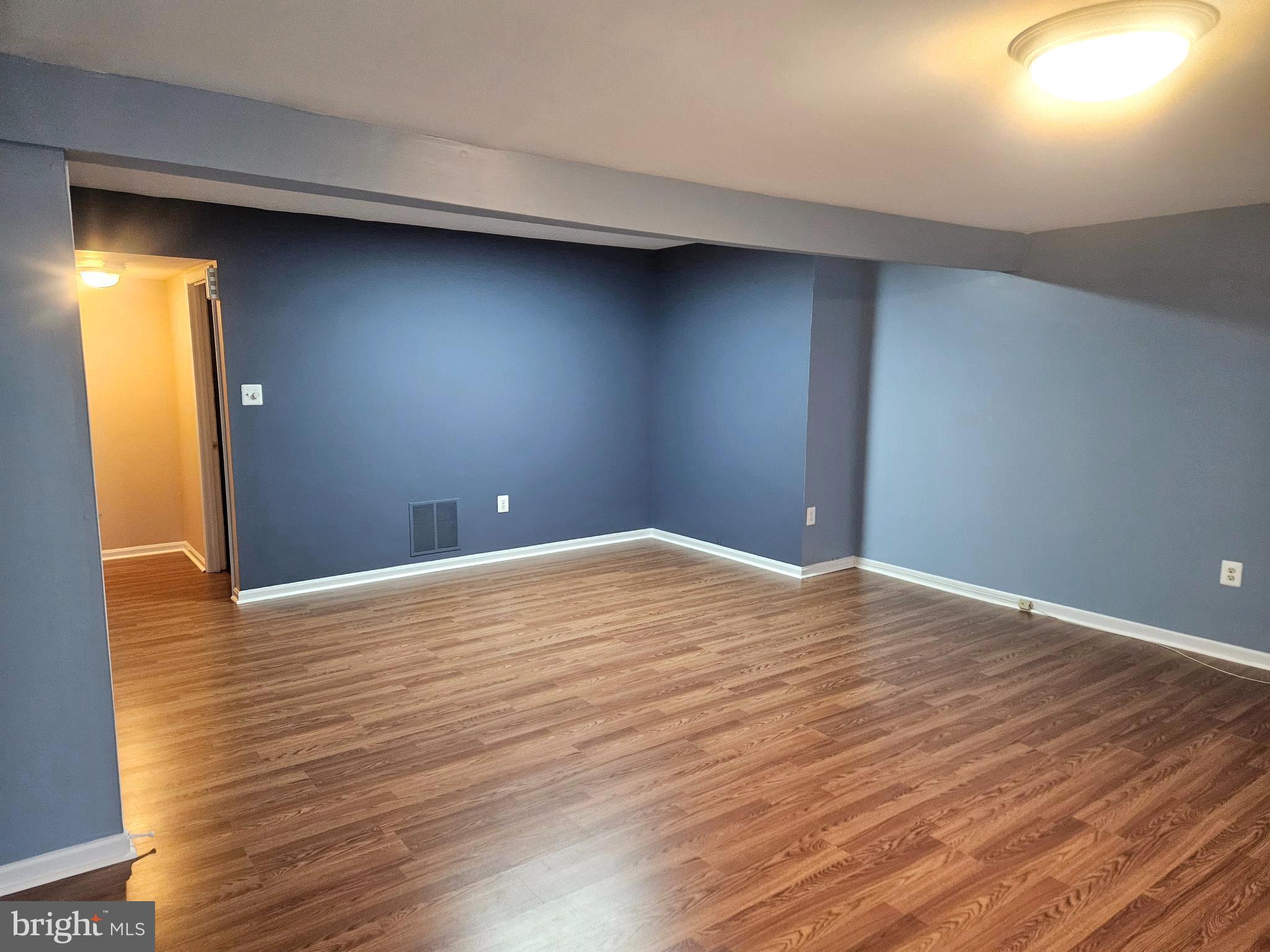 FOREST ESTATES - Residential Lease