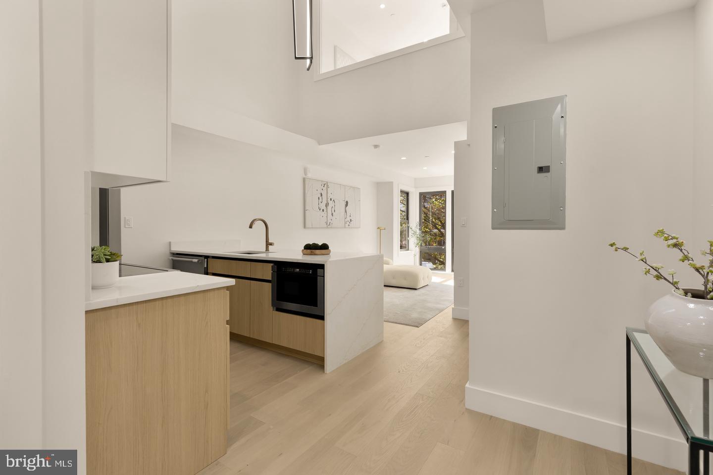 3923 14TH STREET NW 5