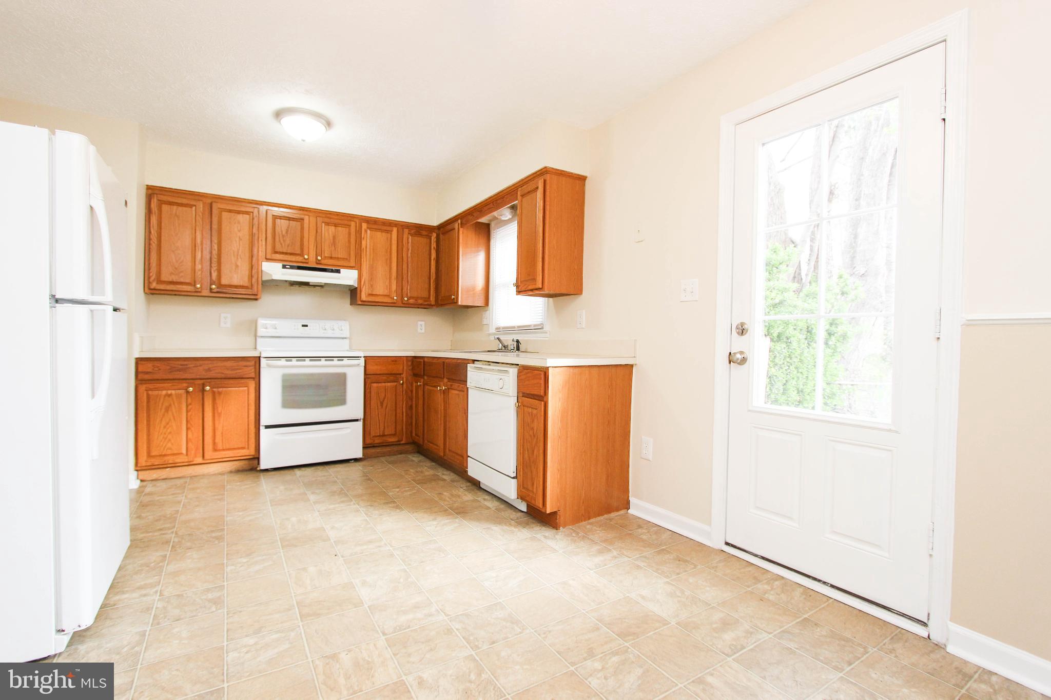 RIVERVIEW - Residential Lease