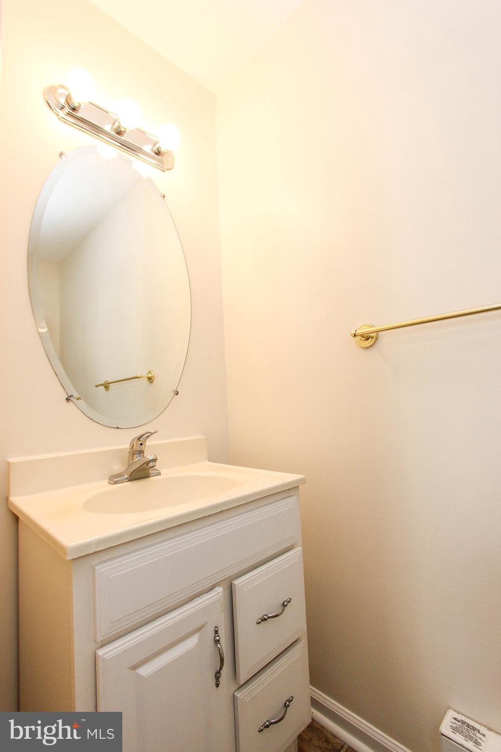 RIVERVIEW - Residential Lease