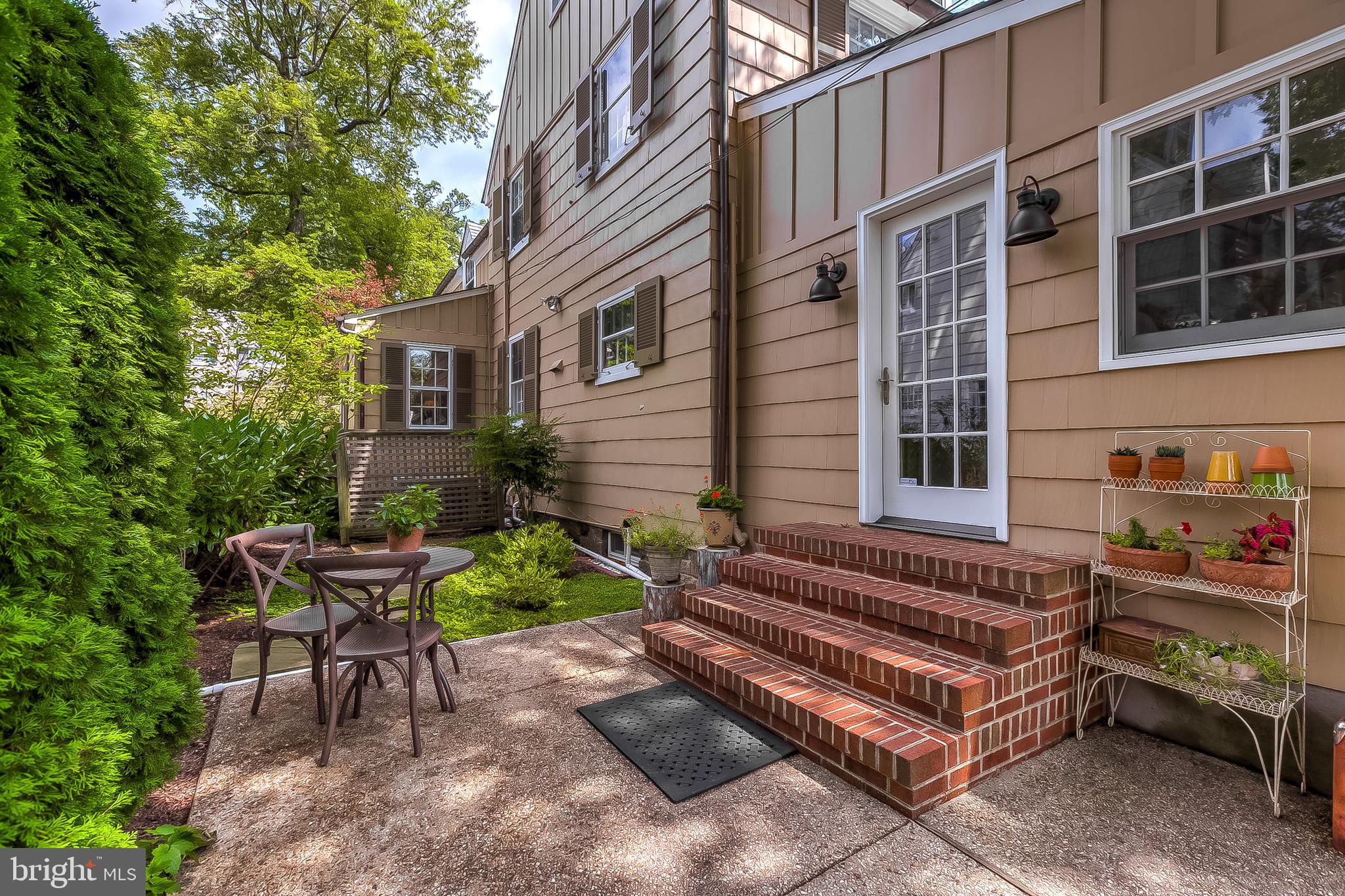 GREATER HOMELAND HISTORIC DISTRICT - Residential