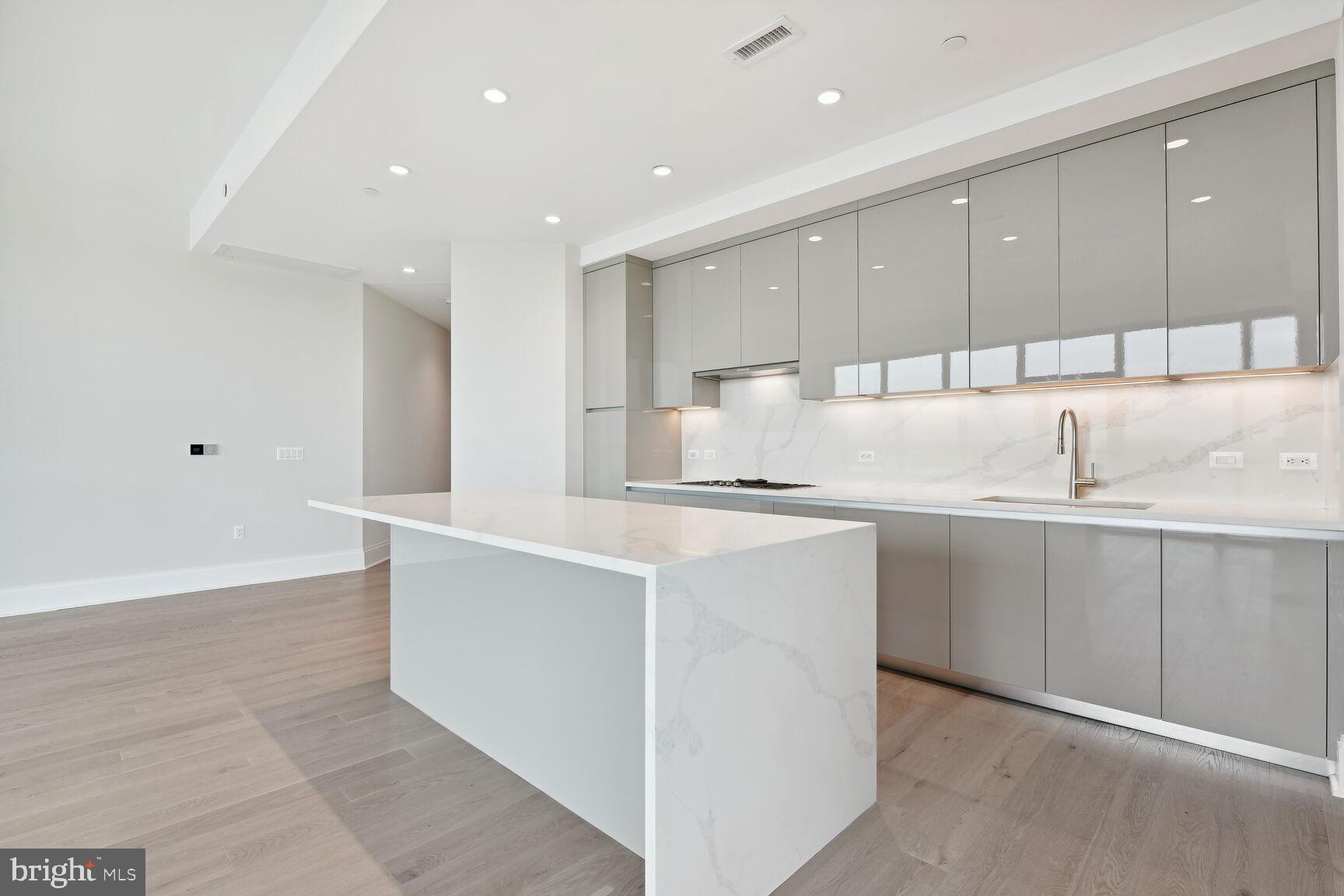 TYSONS CORNER - Residential Lease